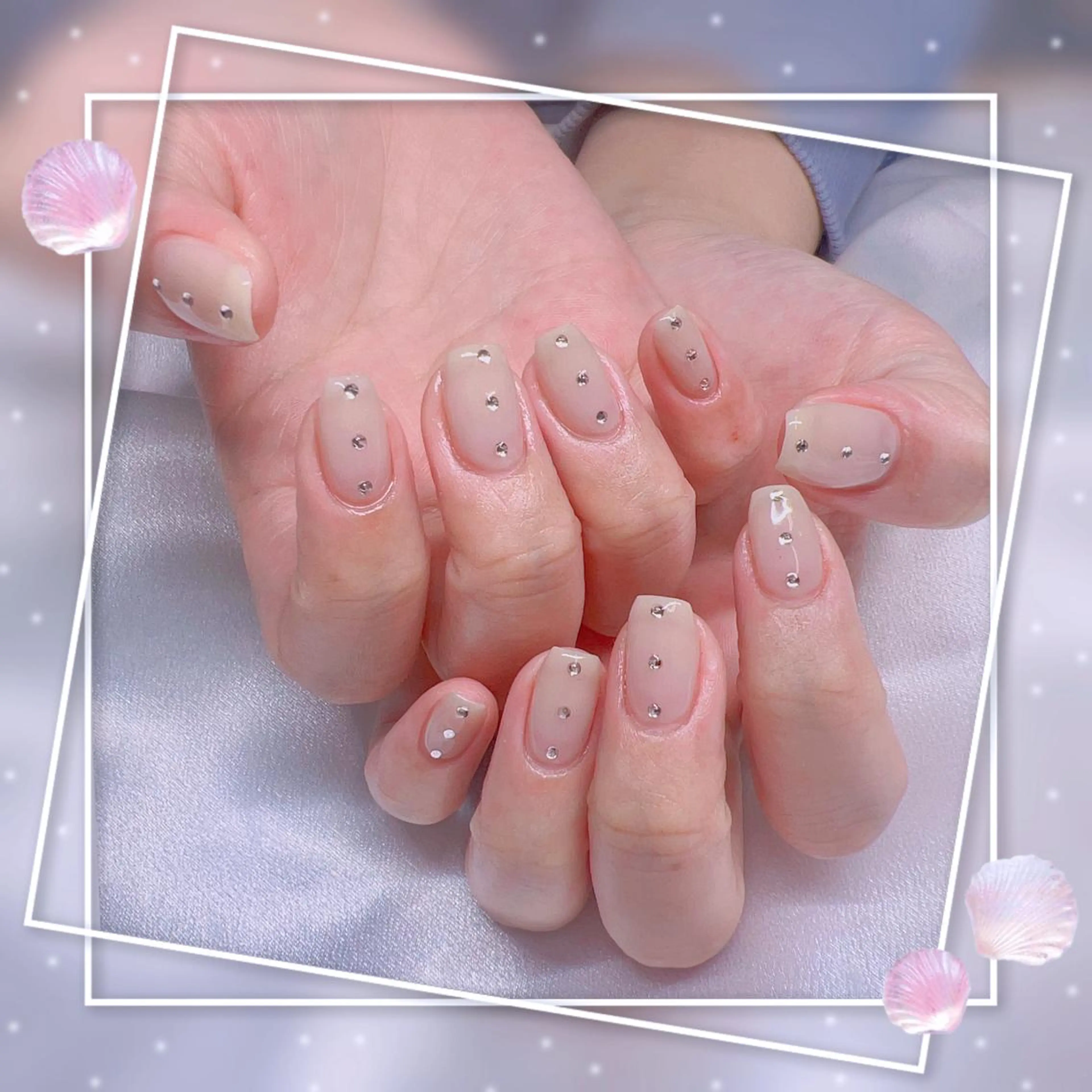 ネイル フレンチネイル キラキラネイル 韓国ネイル マグネットネイル マグネットフレンチ Chill Nailsalonのネイルデザイン