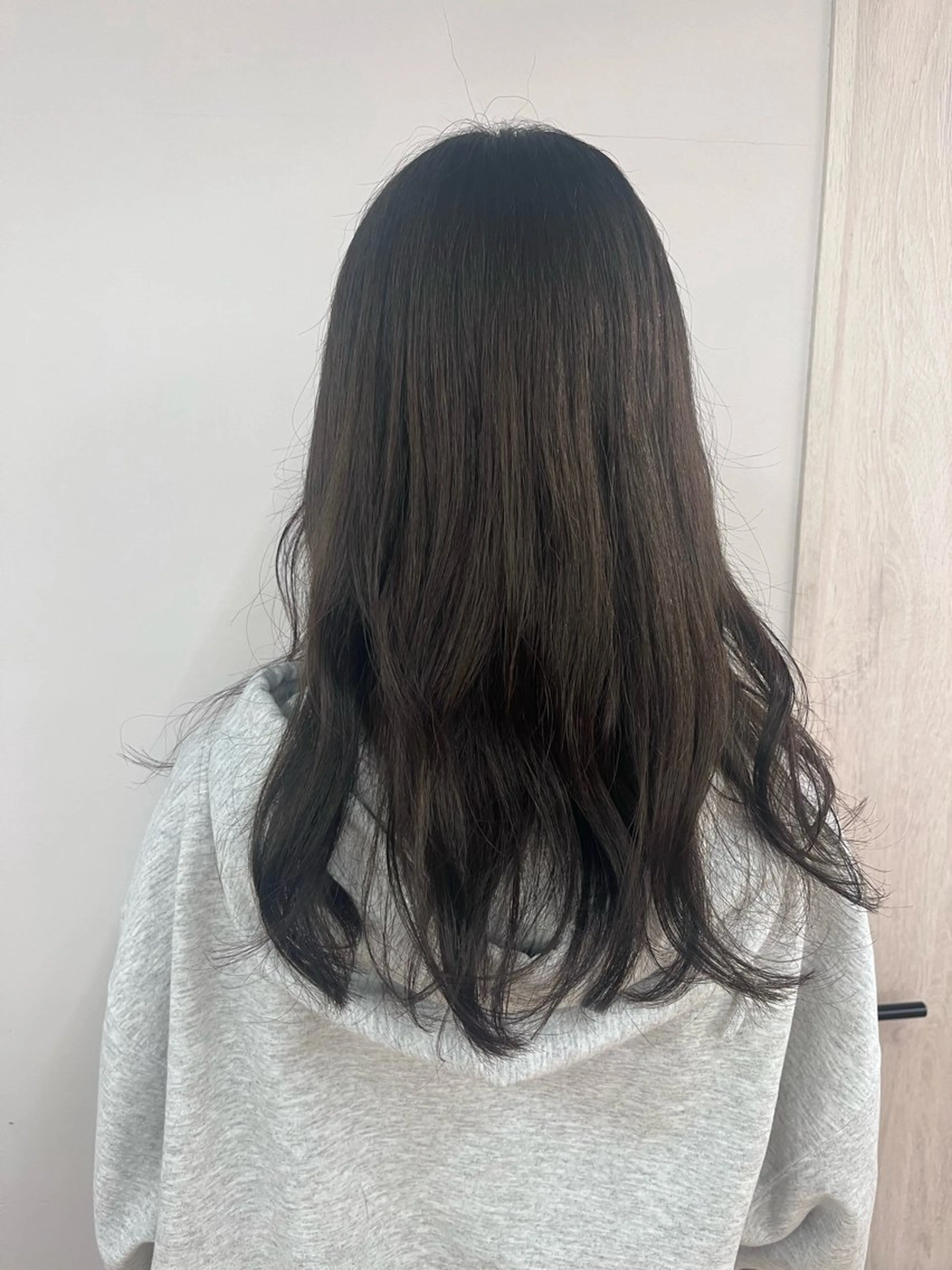 ミディアム 遠藤 乙夏のヘアスタイル