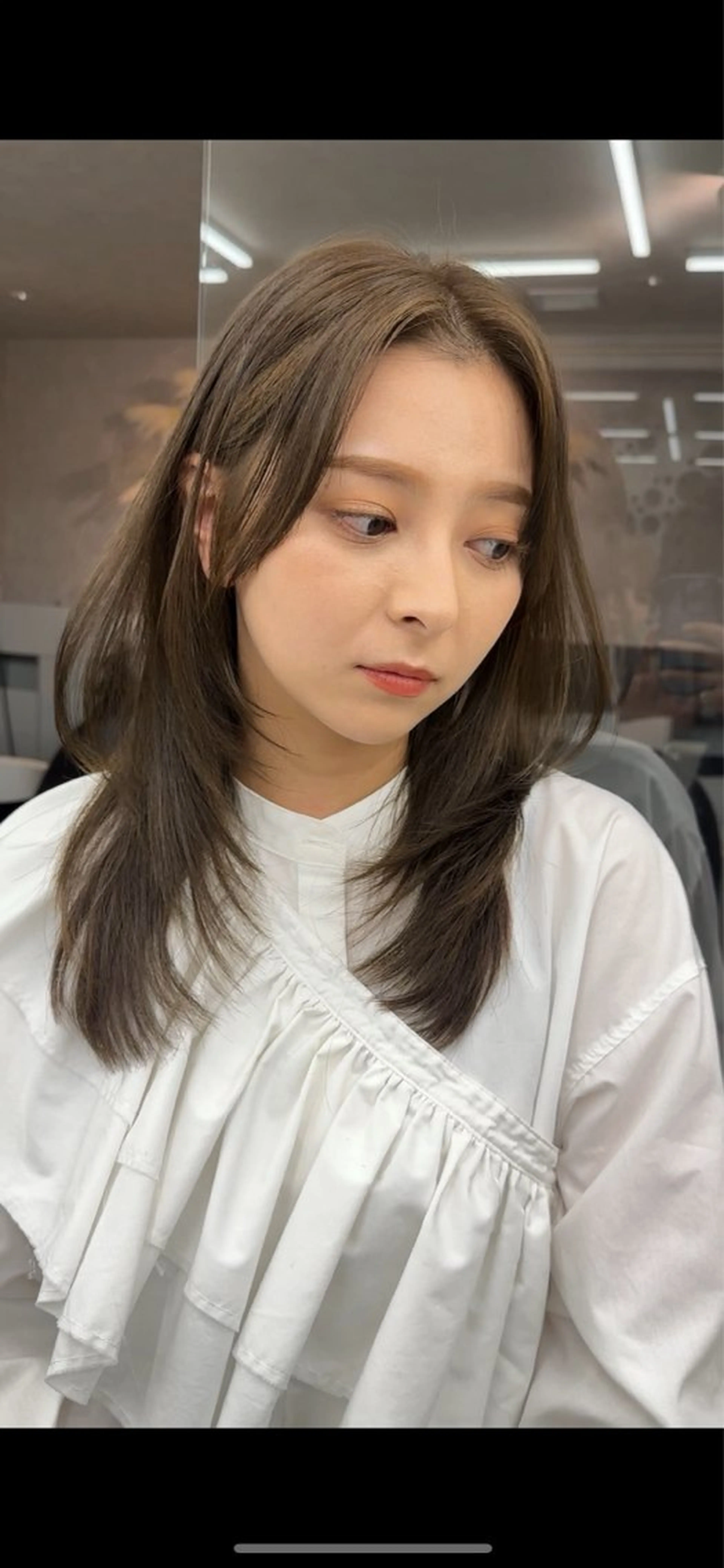 ミディアム カット ヘアカラー トリートメント ヘッドスパ ヘアセット 韓国ヘア/レイヤー Londエレンのヘアスタイル