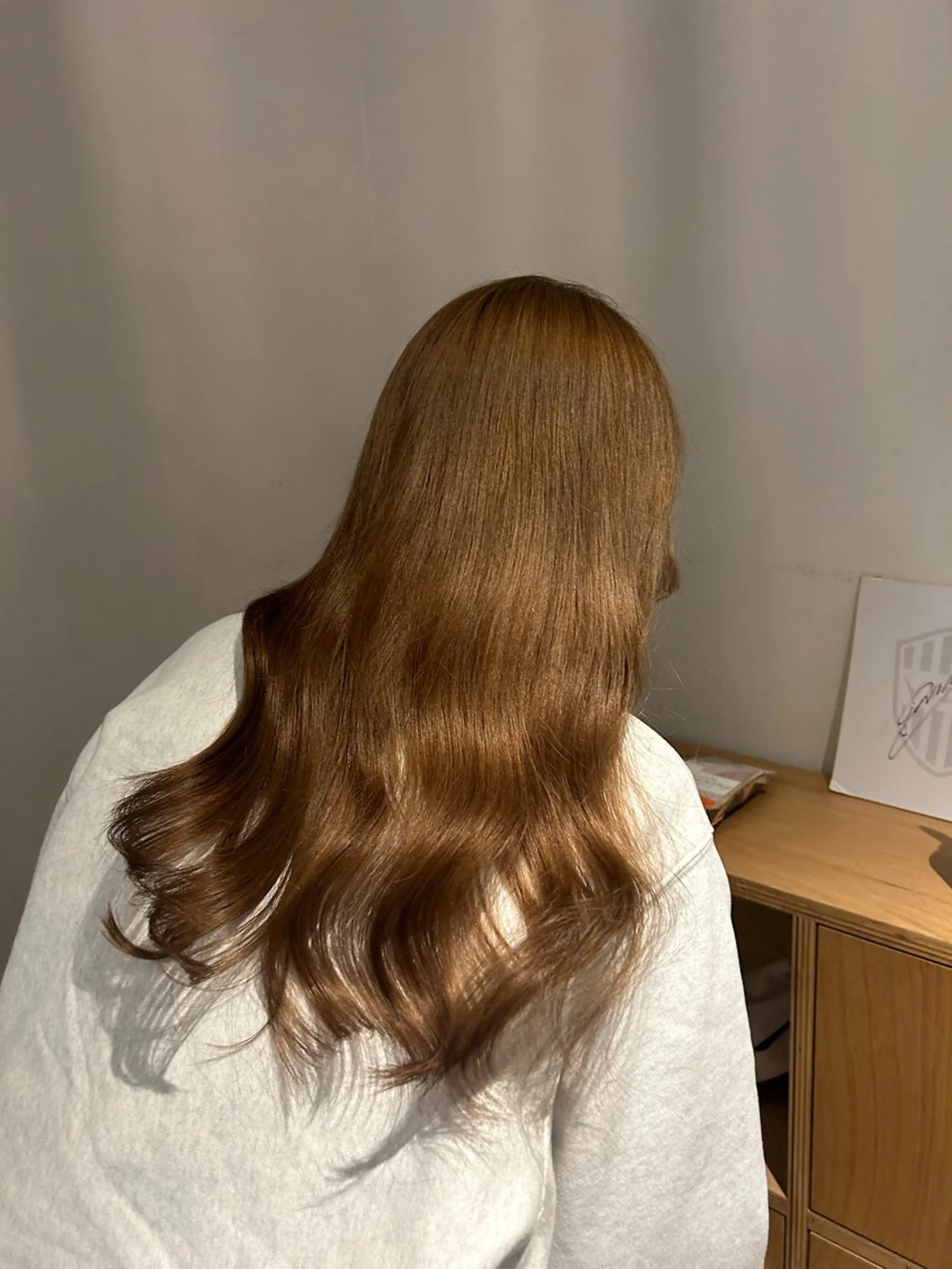 ロング EIGHT mana 海外グレージュ🥥のヘアスタイル