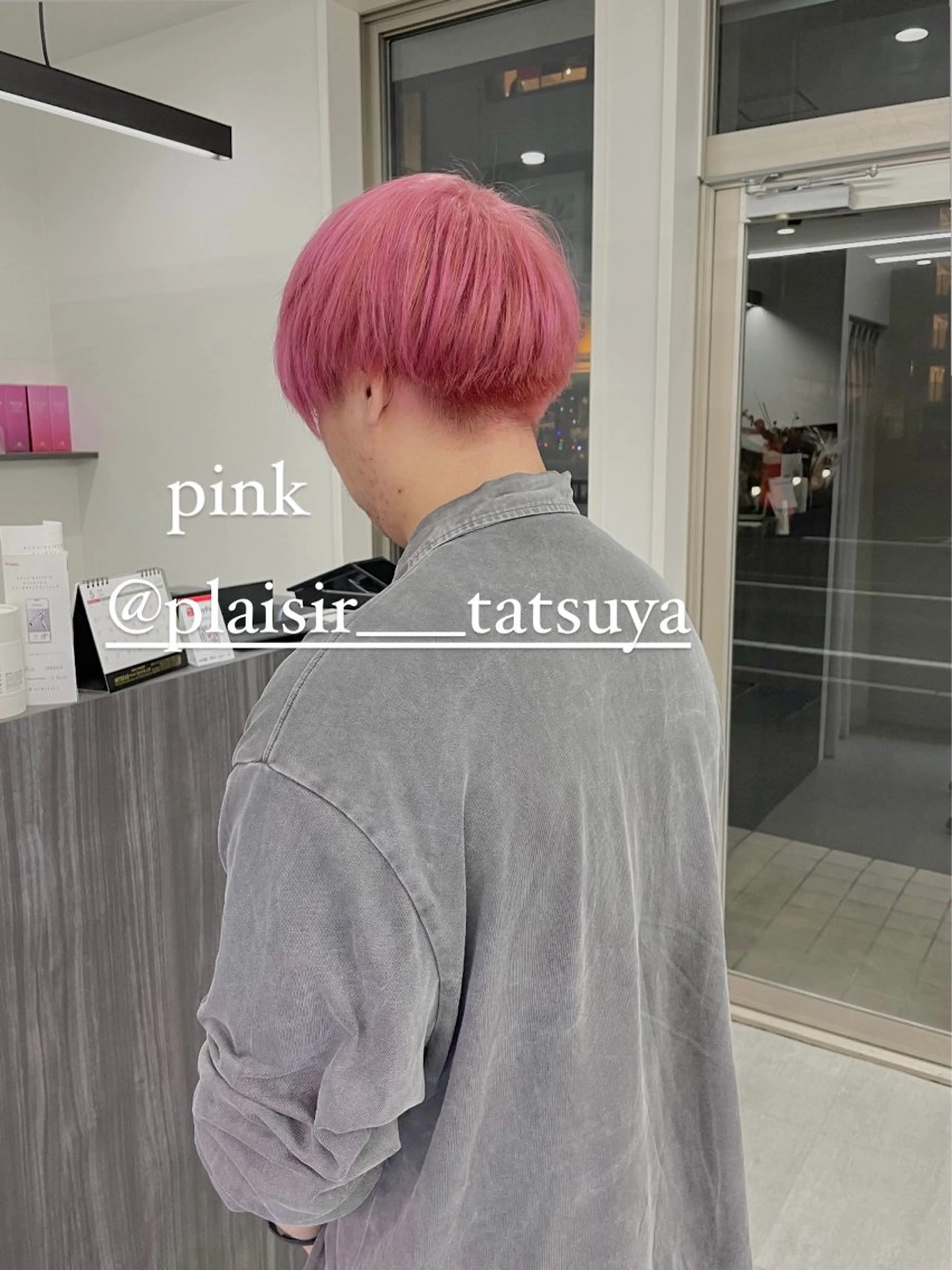 ショート メンズ メンズバレイヤージュ メンズブリーチ メンズハイライト メンズインナーカラー ミストバング カット ヘアカラー トリートメント 佐々木 達也のヘアスタイル