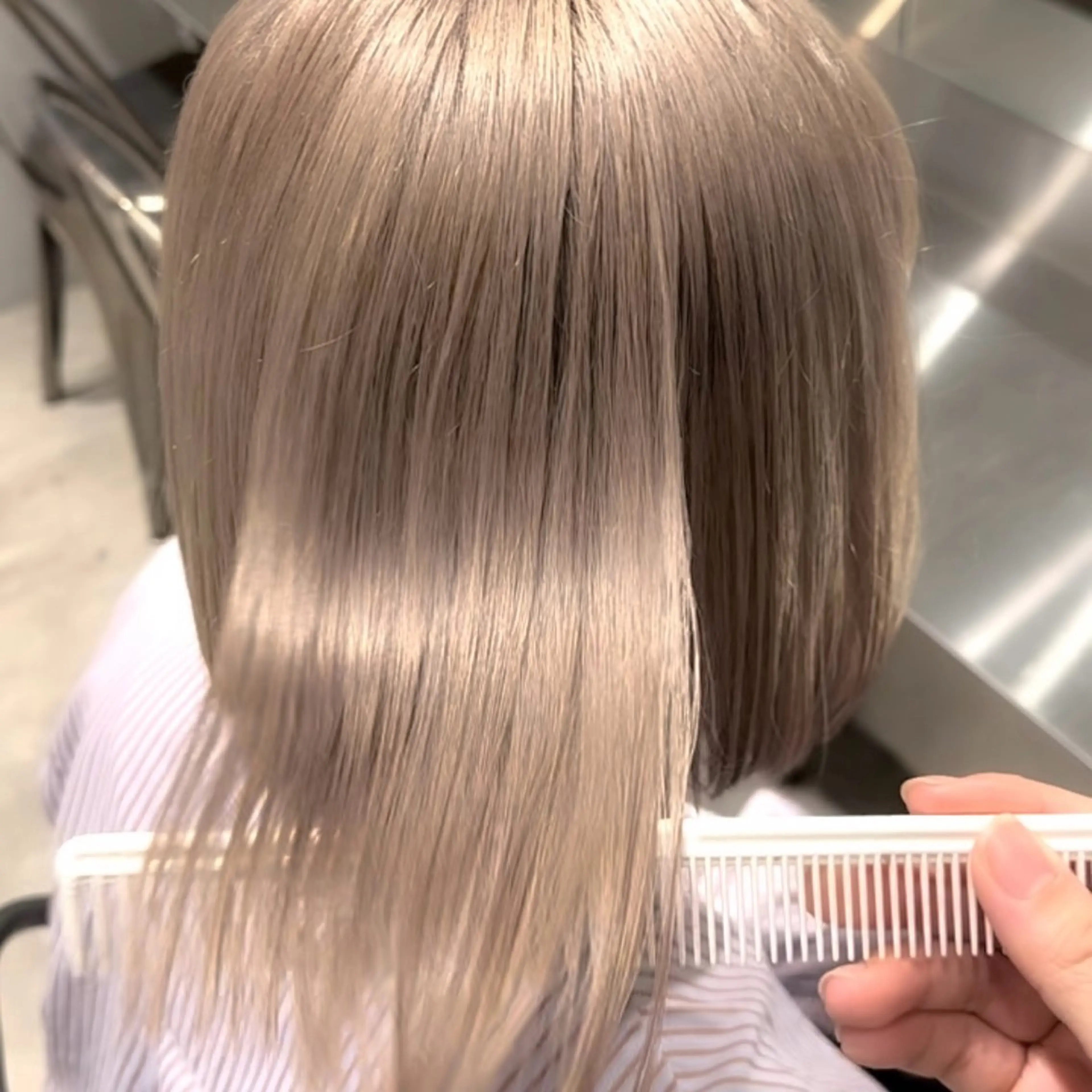 ショート カラー カット ヘアカラー トリートメント ハイトーン･髪質改善 MIOKAのヘアスタイル