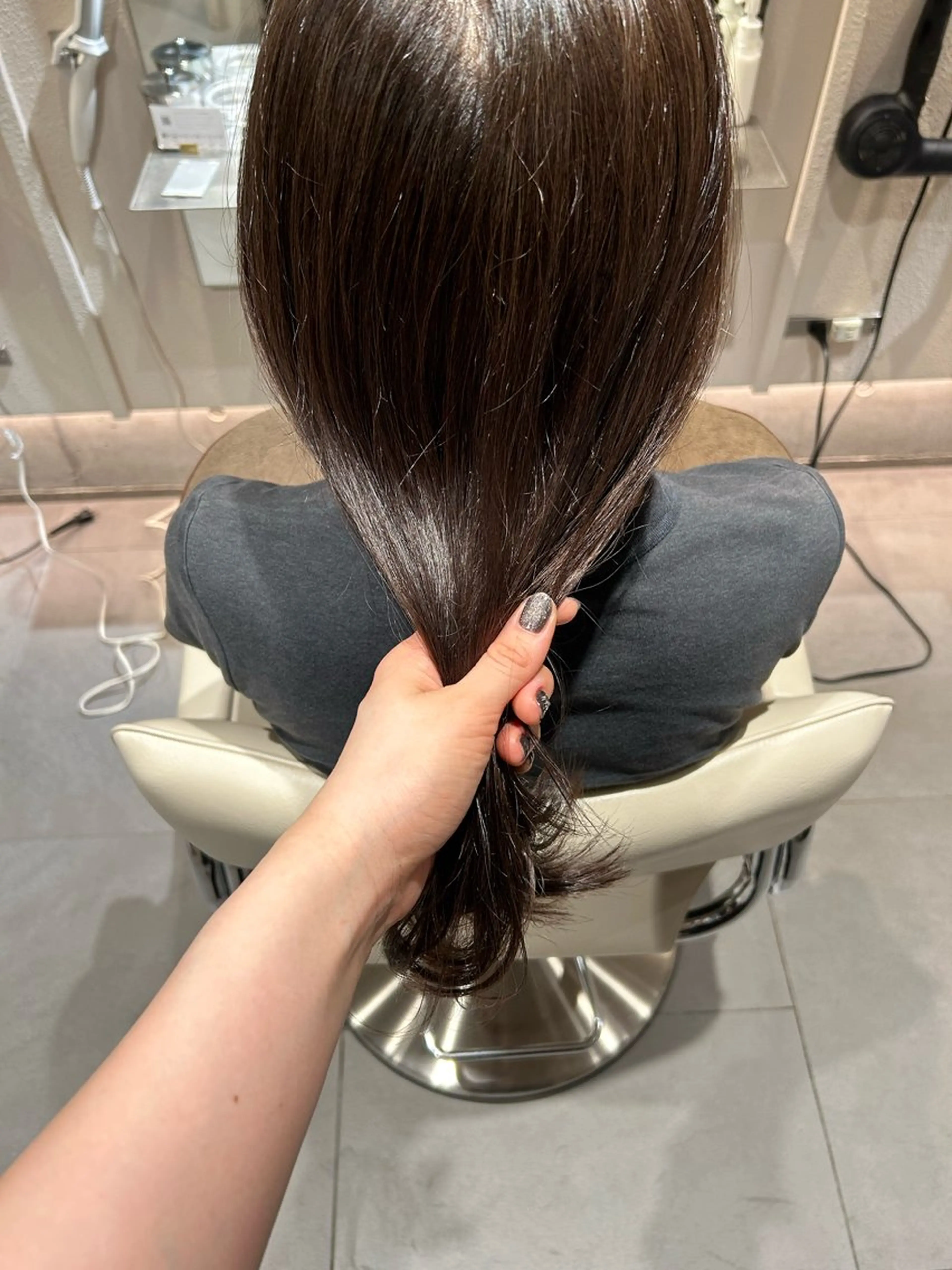 ミディアム カラー ブリーチ 透明感カラー ダブルカラー グレージュ ブリーチなしカラー ヘアカラー 艶感/ナチュラル 🌿マアヤのヘアスタイル