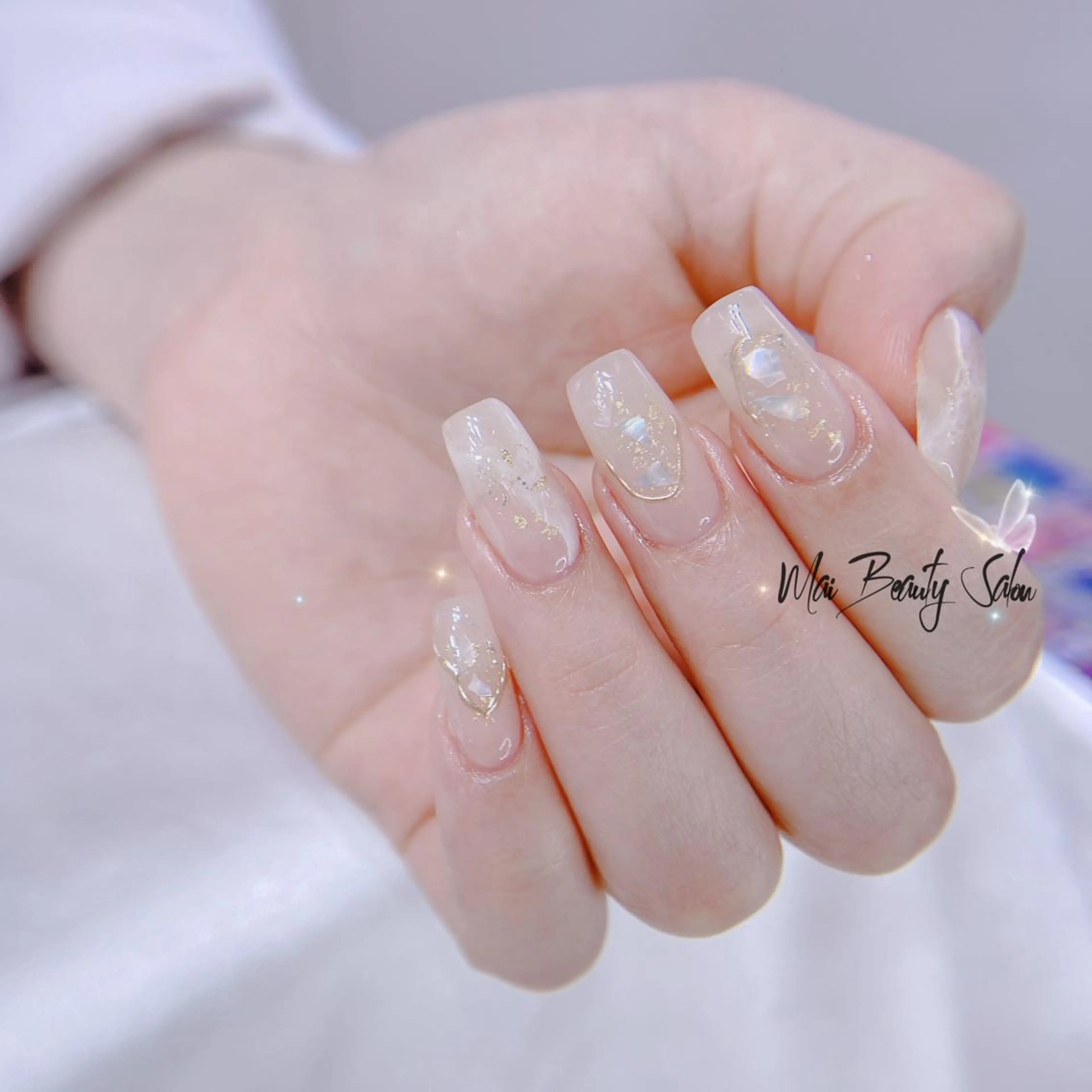 ネイル オーロラネイル 長さ出し フラッシュネイル フレンチネイル ジェルネイル MaiBeauty dodoのネイルデザイン