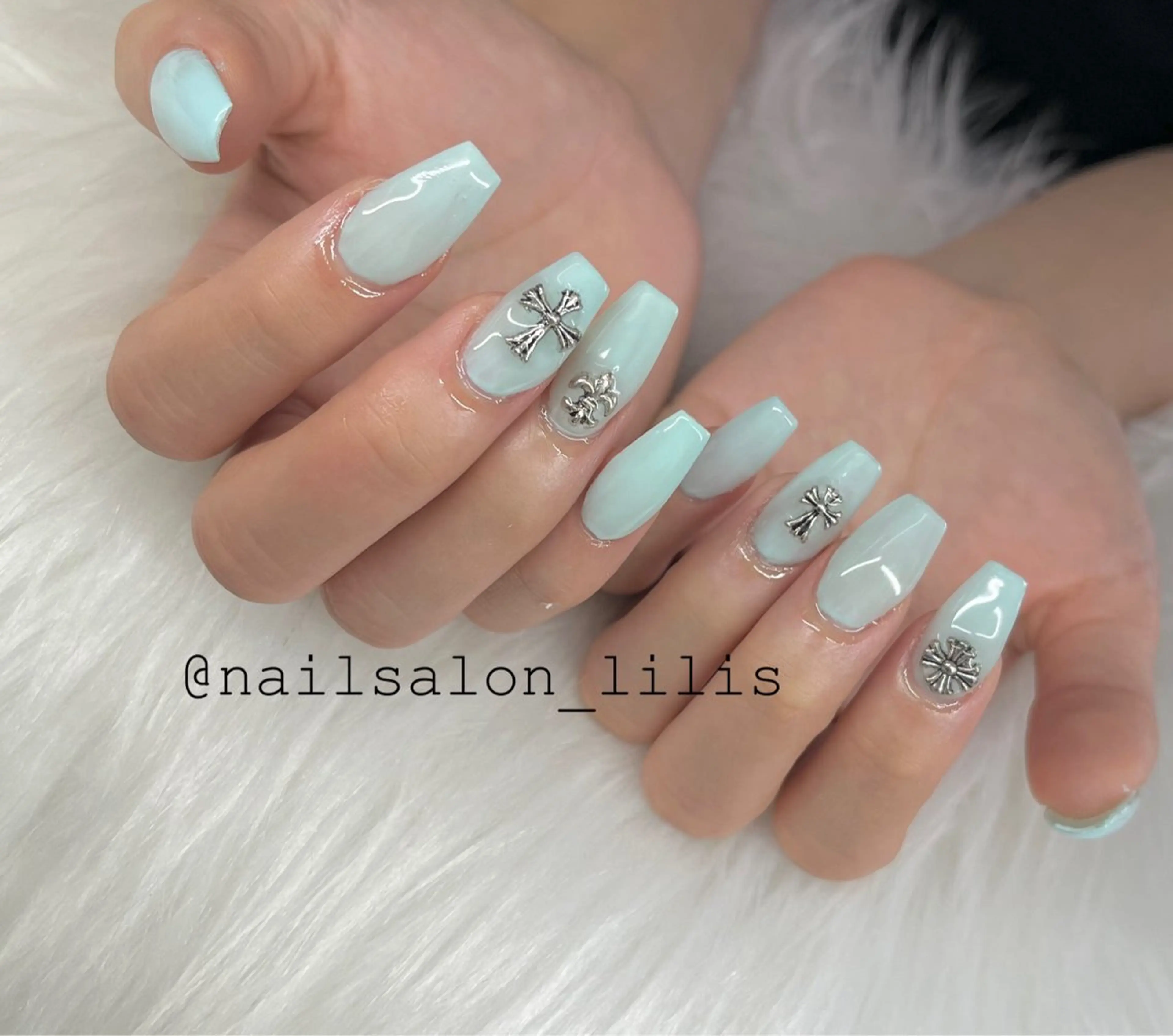 ネイル ブルー パステルネイル ハンドネイル nailsalon Lilisのネイルデザイン
