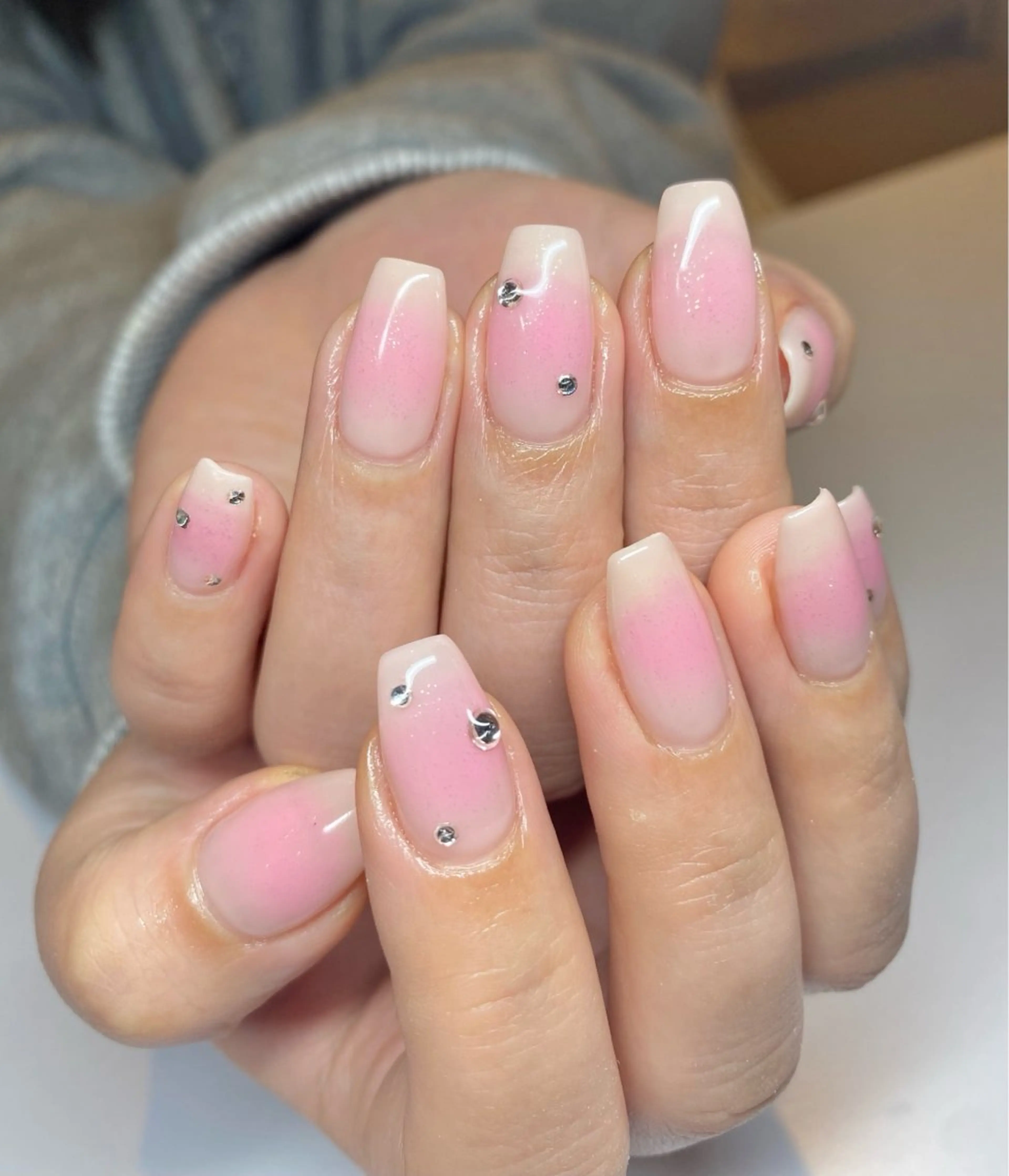 ネイル チークネイル ピンク miyuu 【E bella 】のネイルデザイン