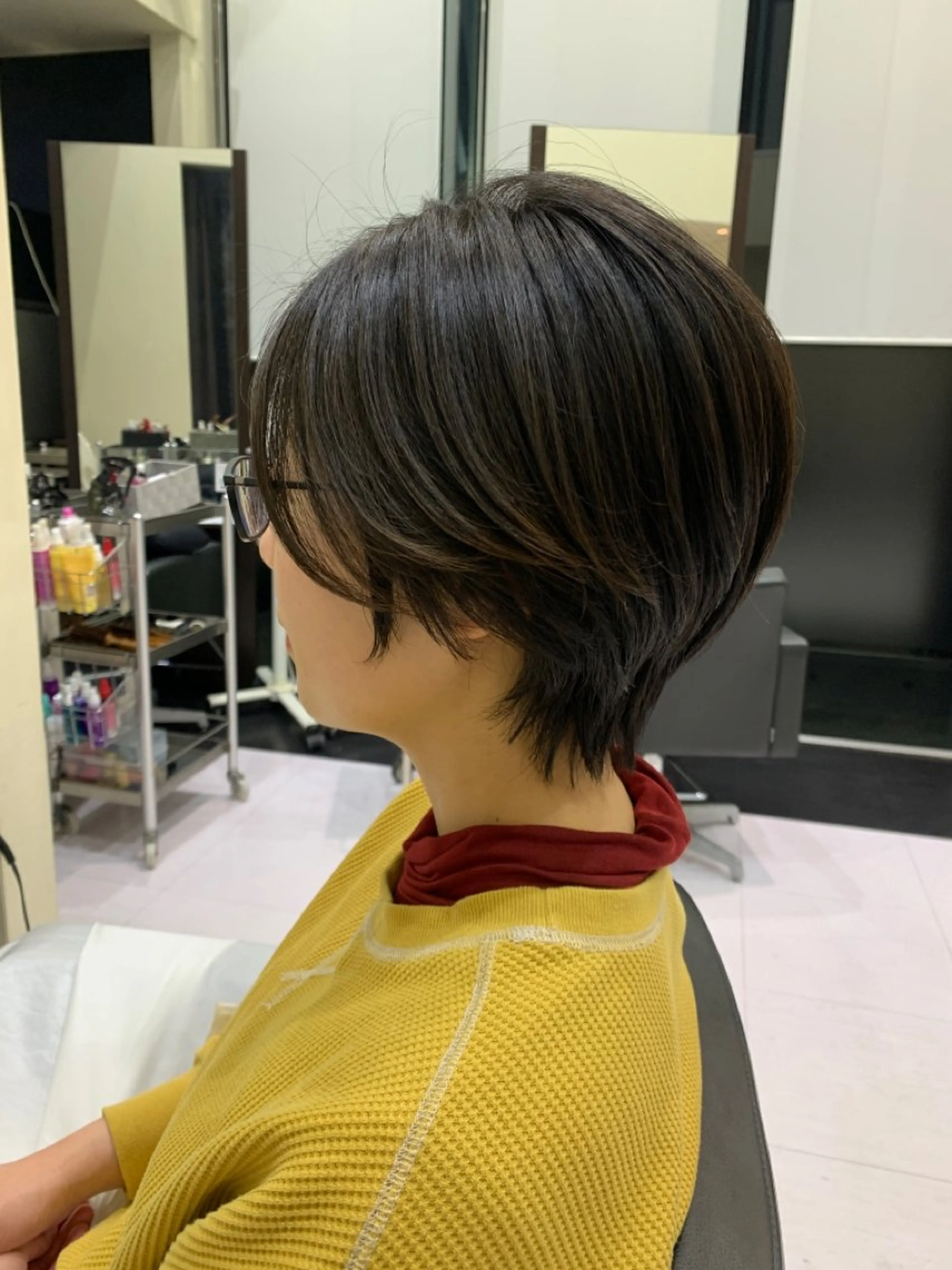 ショート 本丸 楓香のヘアスタイル