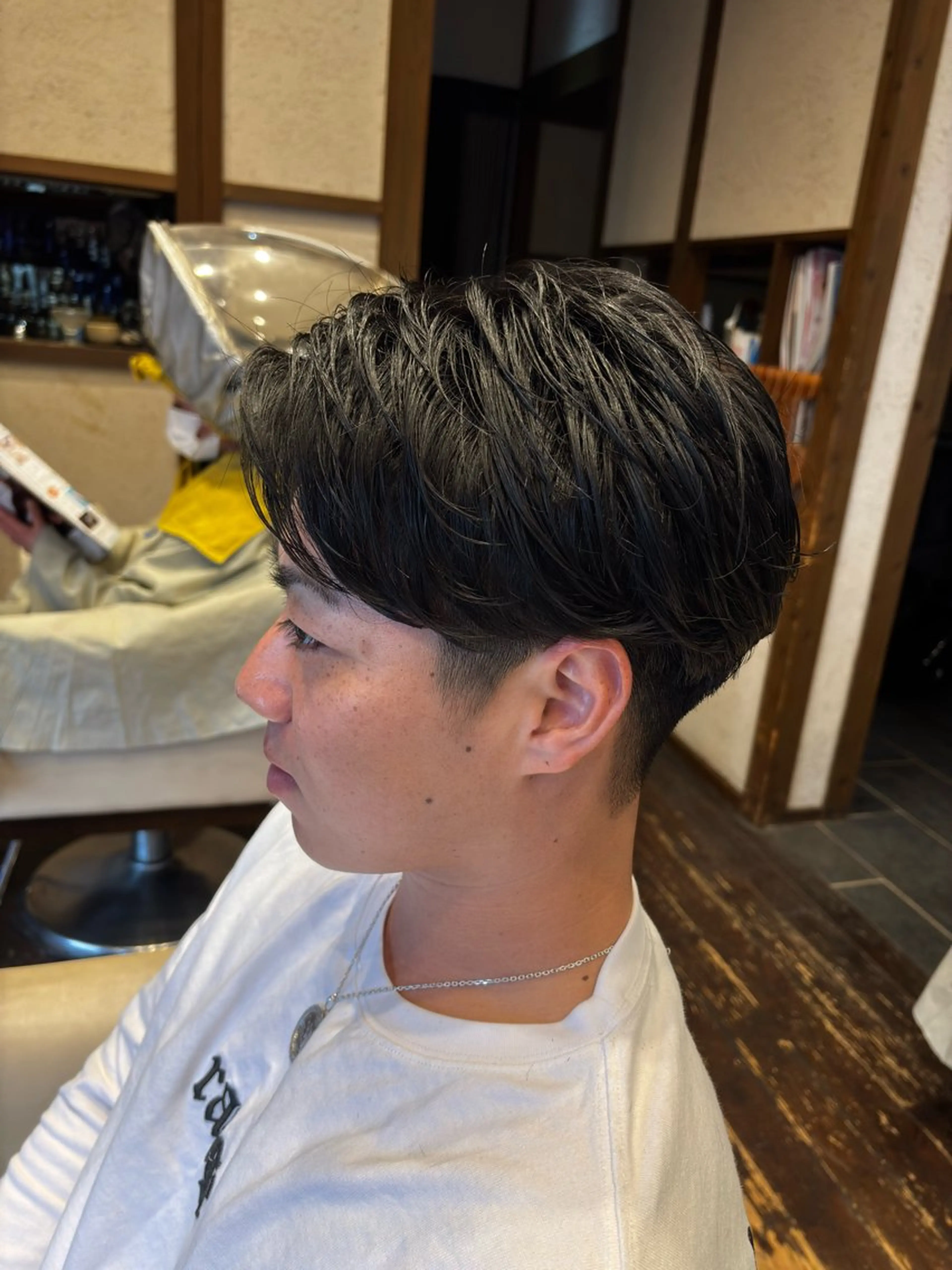 パーマ メンズ カルマパーマ メンズパーマ ニュアンスパーマ カット パーマ りずむヘアデザイン所属・Rhythm / RYOMAの眉毛・アイブロウイメージ