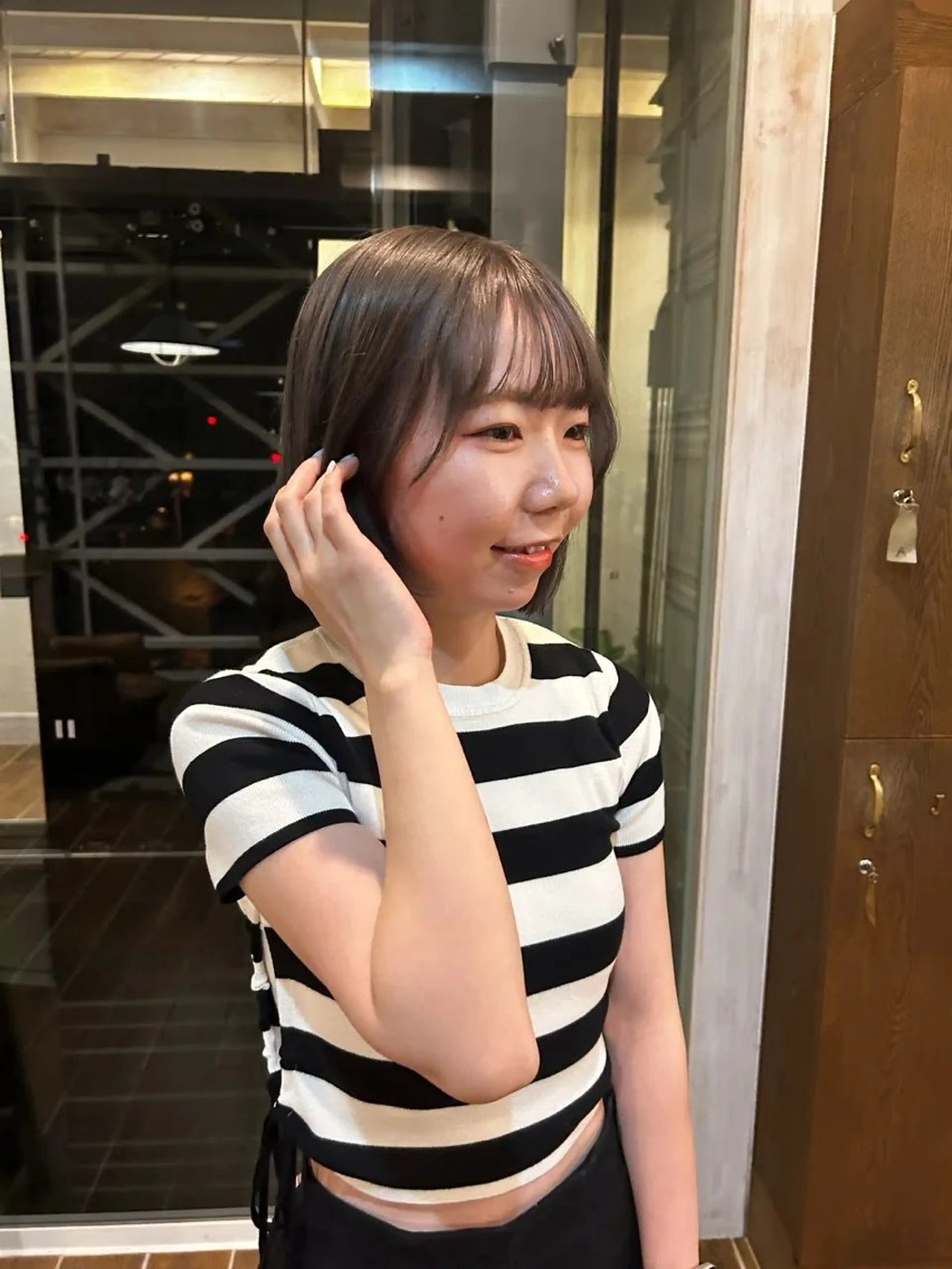 ミディアム カラー ヘアカラー 西 優衣奈のヘアスタイル