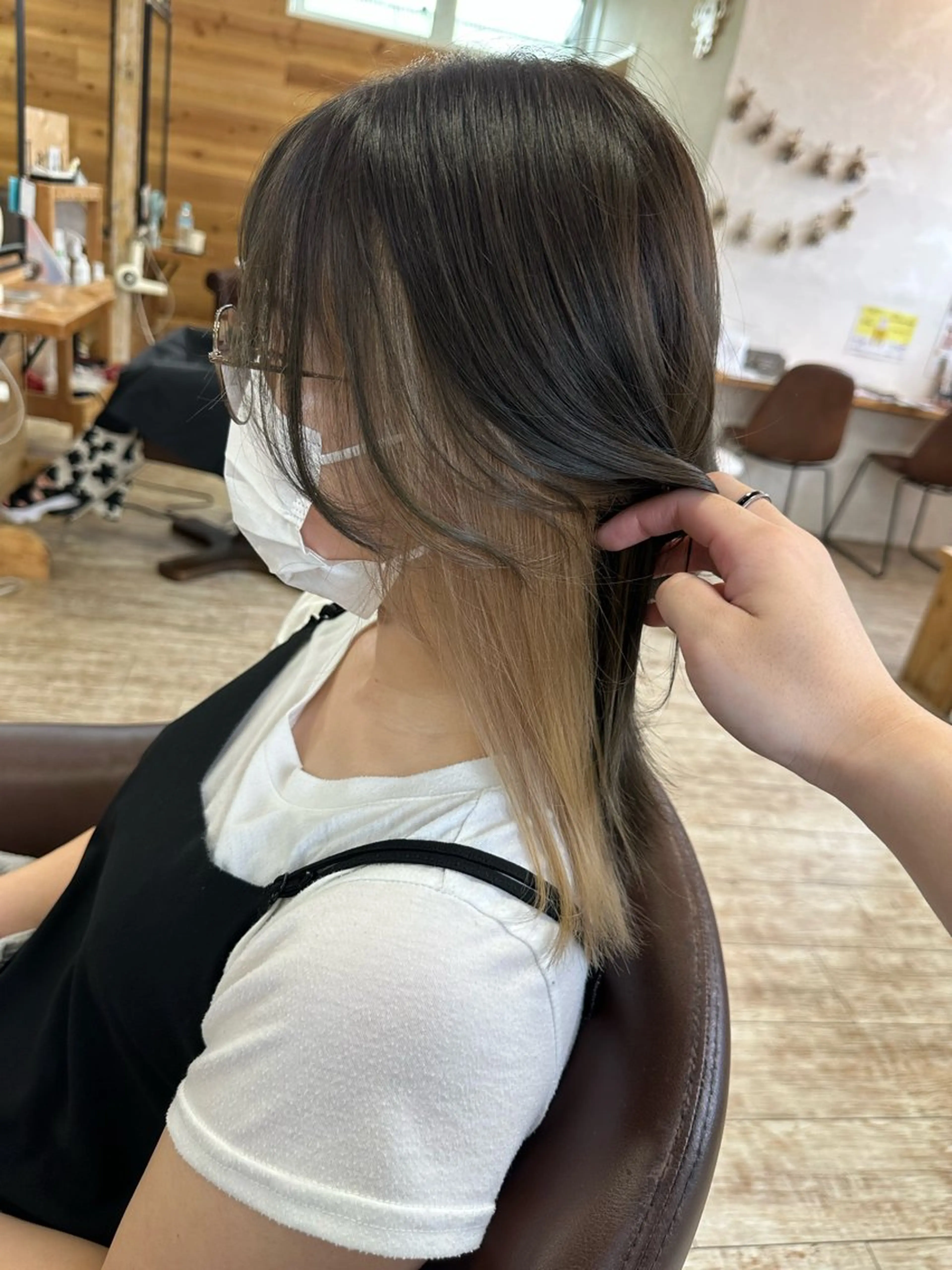 セミロング ヘアカラー トリートメント 木村 彩花のヘアスタイル