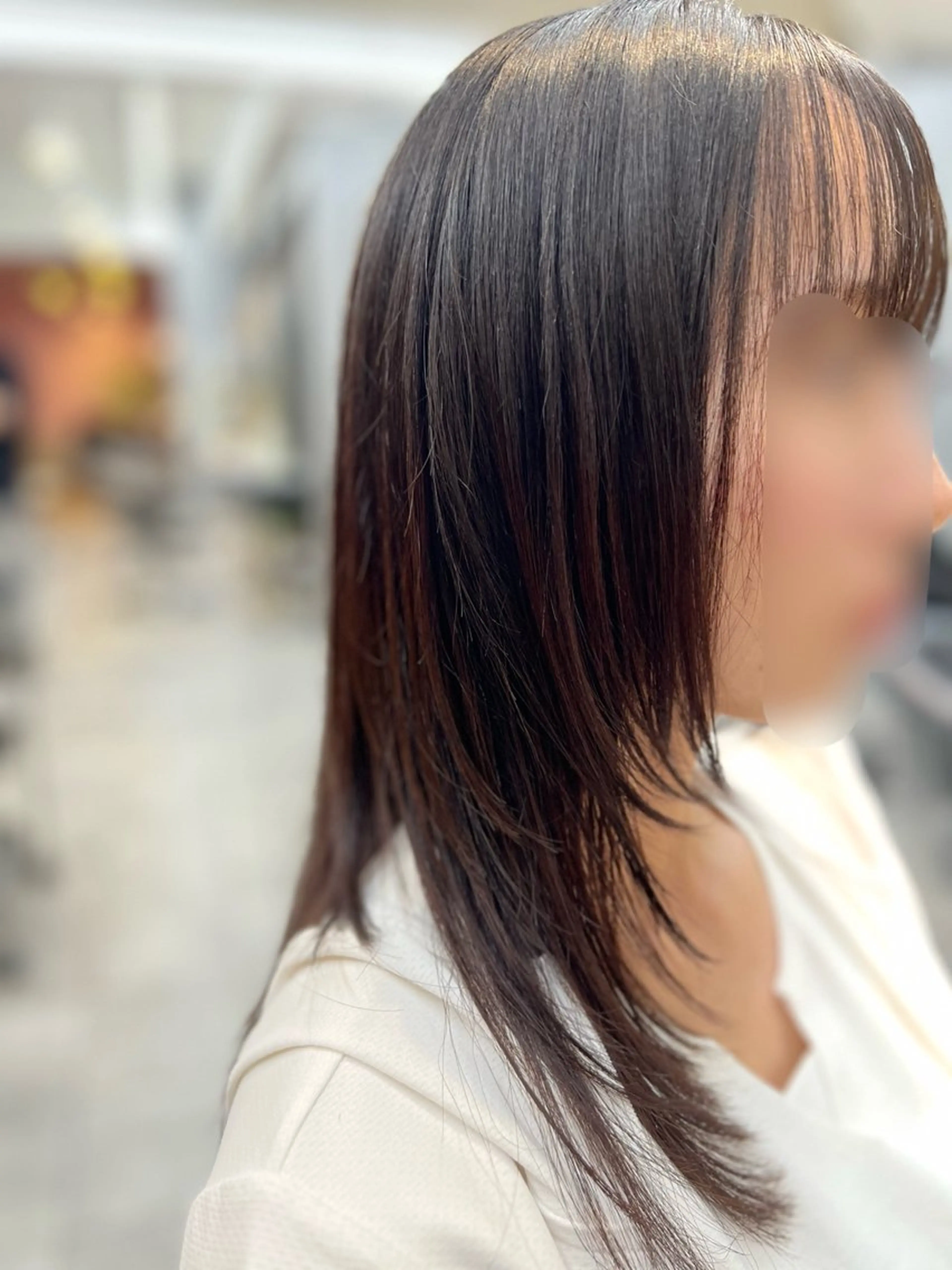 ミディアム レイヤーカット 佐藤 慧のヘアスタイル