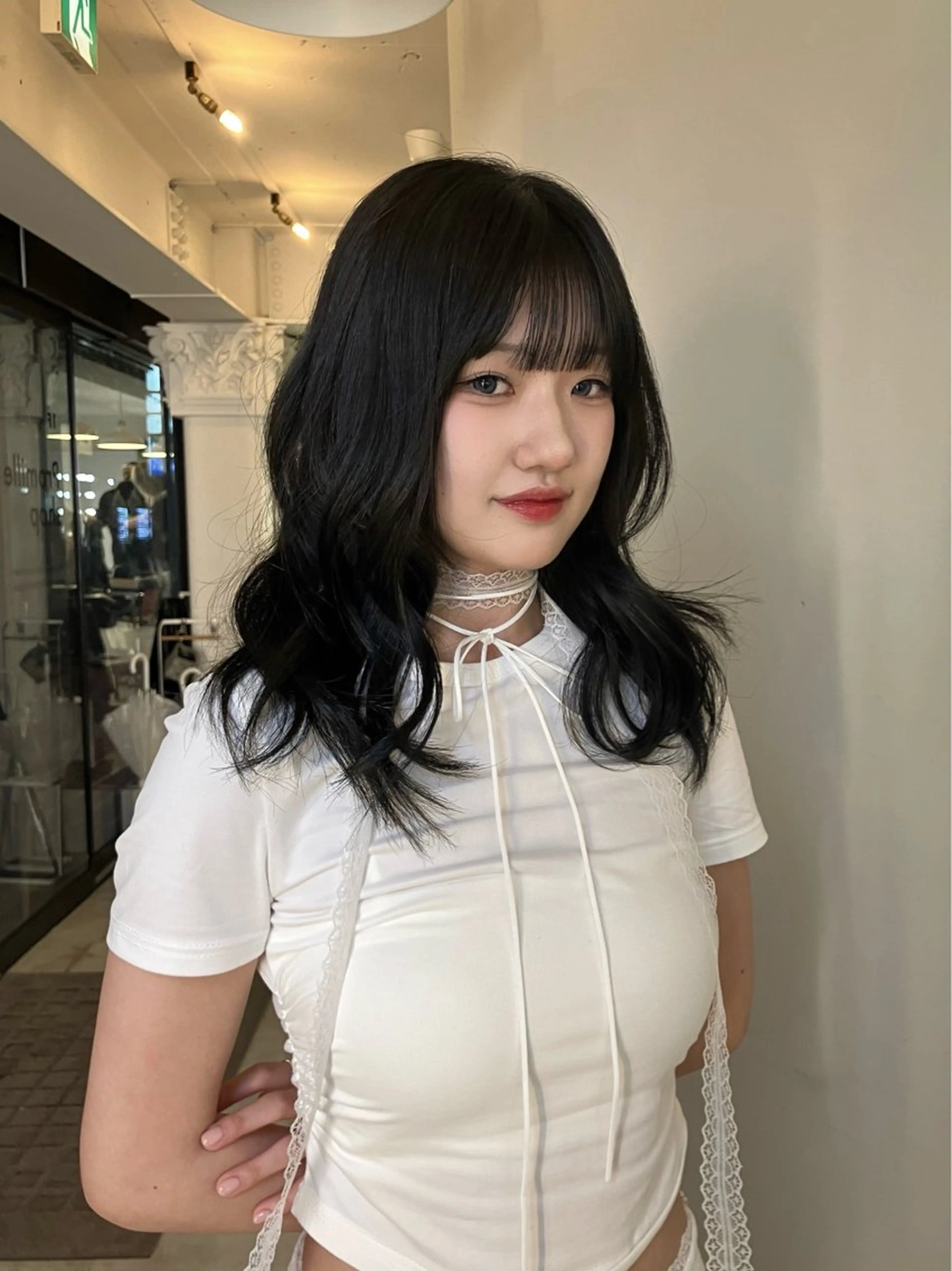 セミロング Hanaka🐈‍⬛ 海外×ニュアンスのヘアスタイル