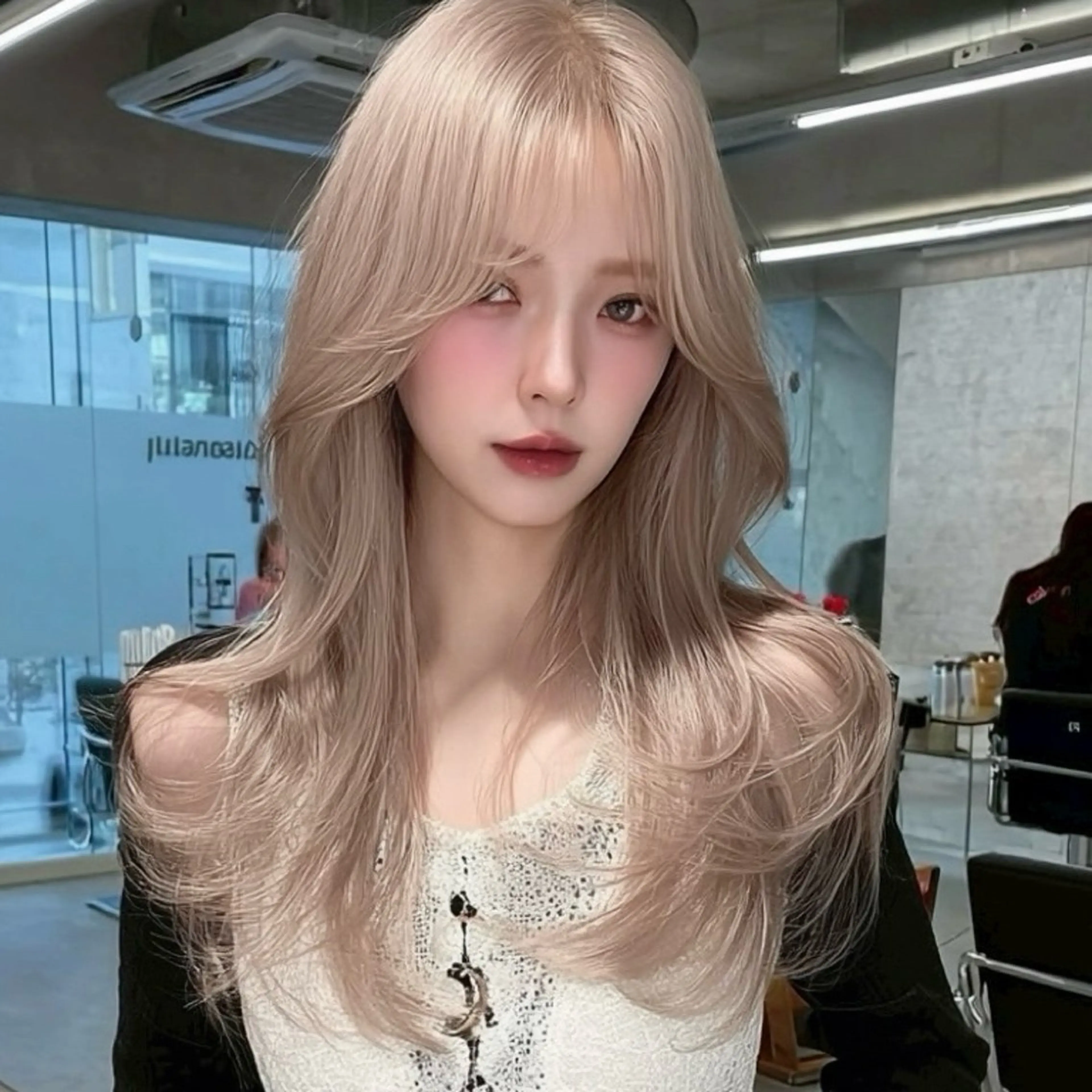 セミロング カット ヘアカラー トリートメント mao🎀マツエク／ レイヤーカットのマツエク・マツパデザイン