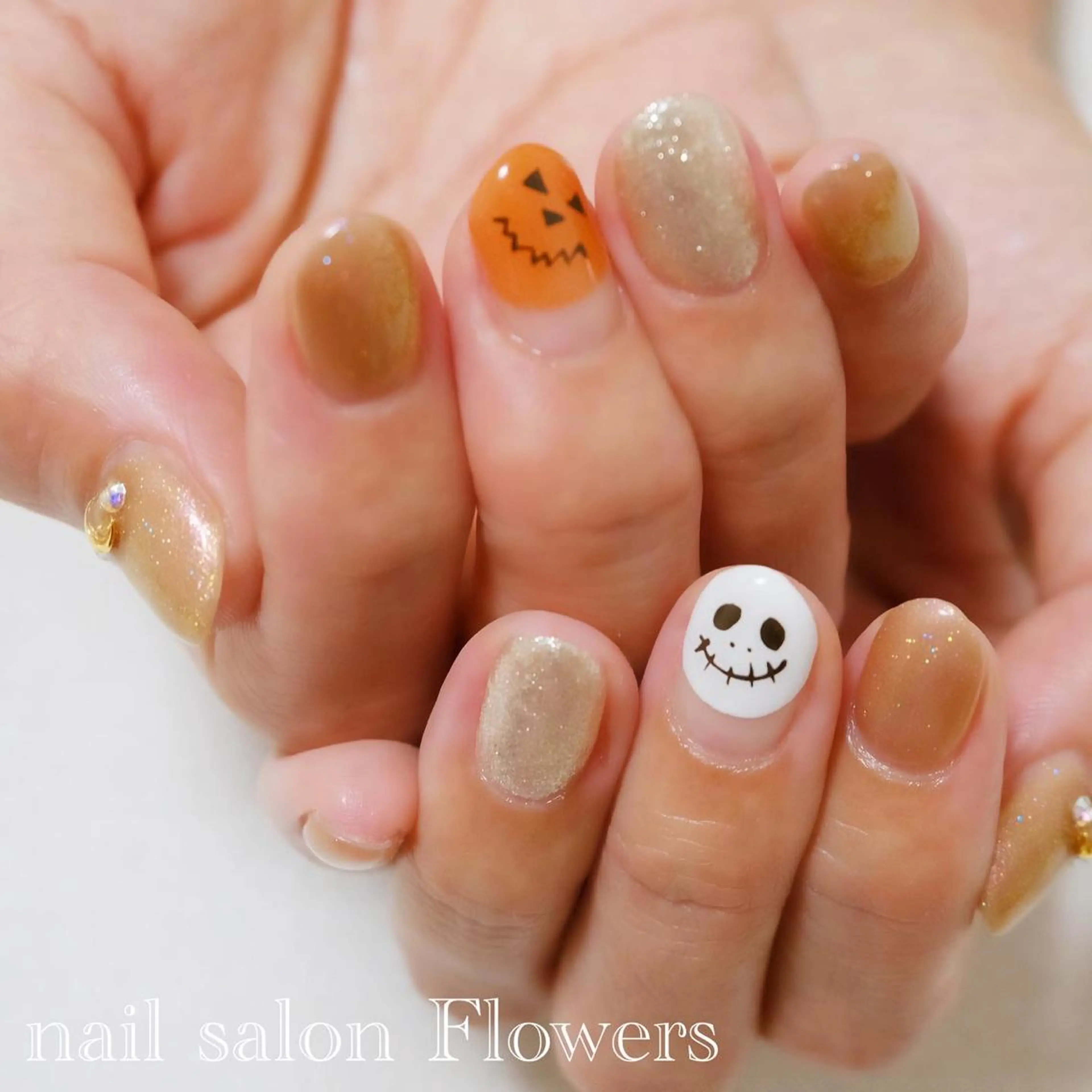 ネイル Flowers Tomomiのネイルデザイン