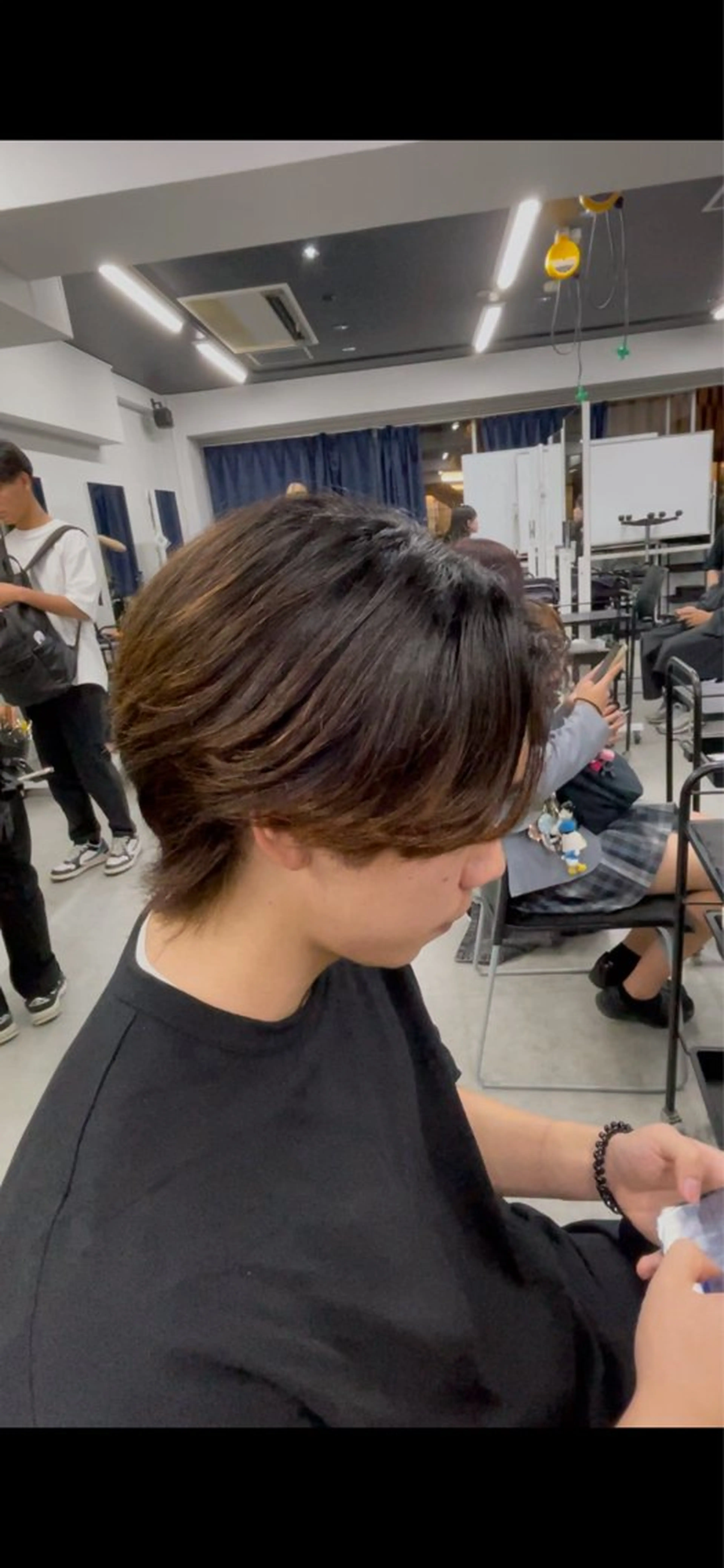 メンズ センターパート メンズハイライト メンズメッシュ マッシュ メンズパーマ 波巻き/サーフカール 🌊吉野裕稀のヘアスタイル