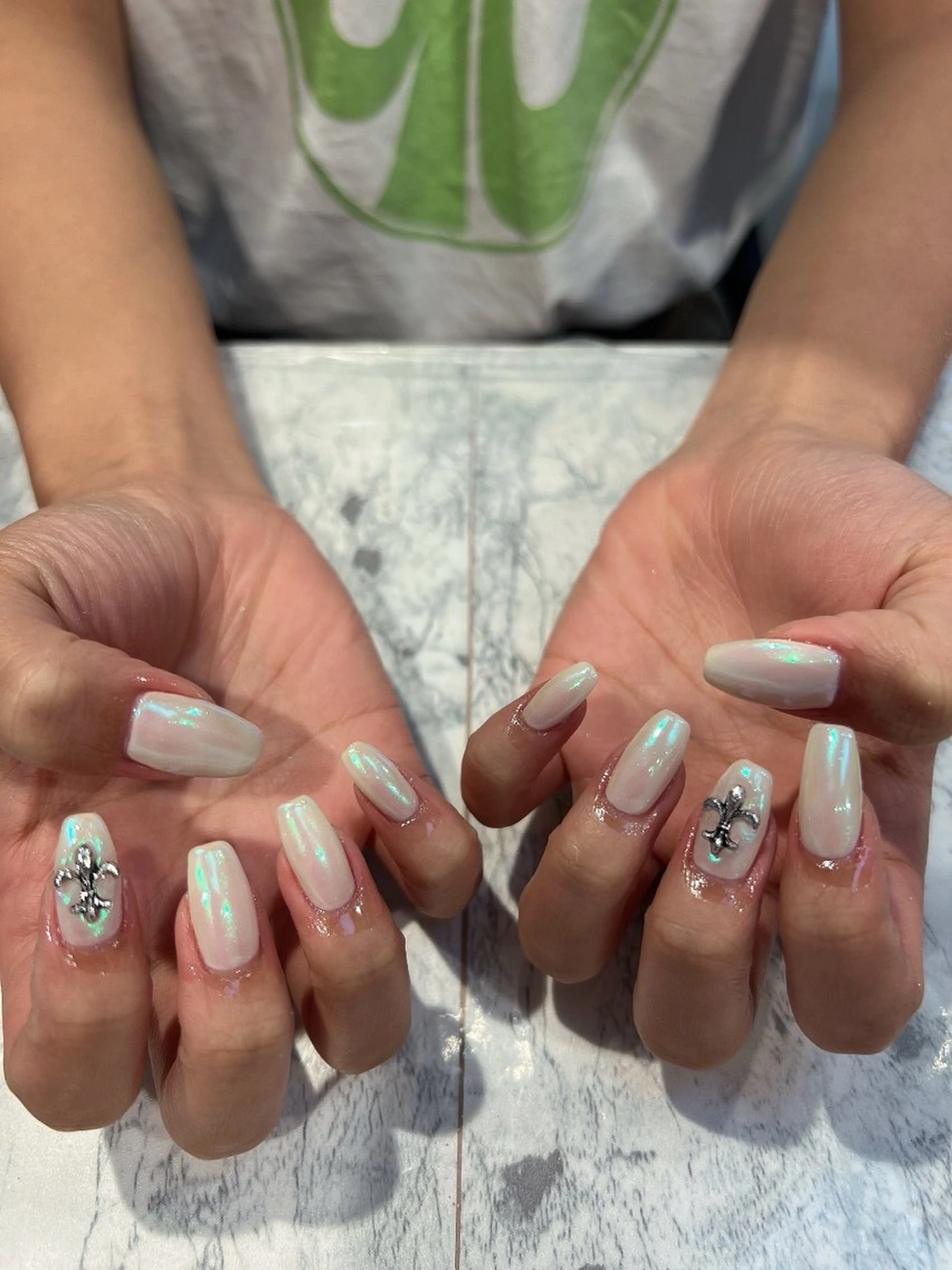 ネイル ハンドネイル Lavish nailのネイルデザイン