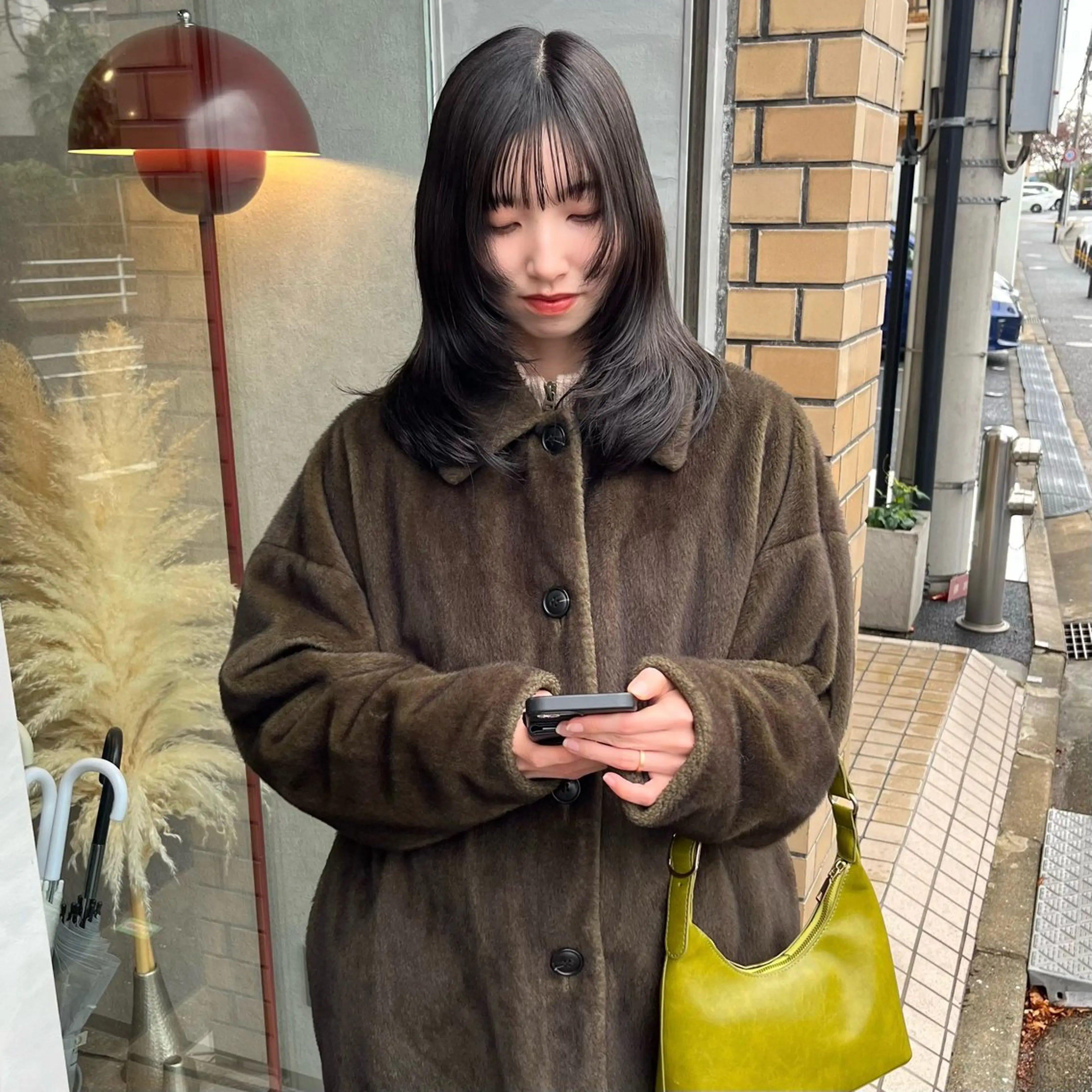 セミロング カラー オレンジ 顔周りカット レイヤーカット カット ヘアカラー トリートメント yuumi/大濠🪷 顔周り/ハイトーンのヘアスタイル