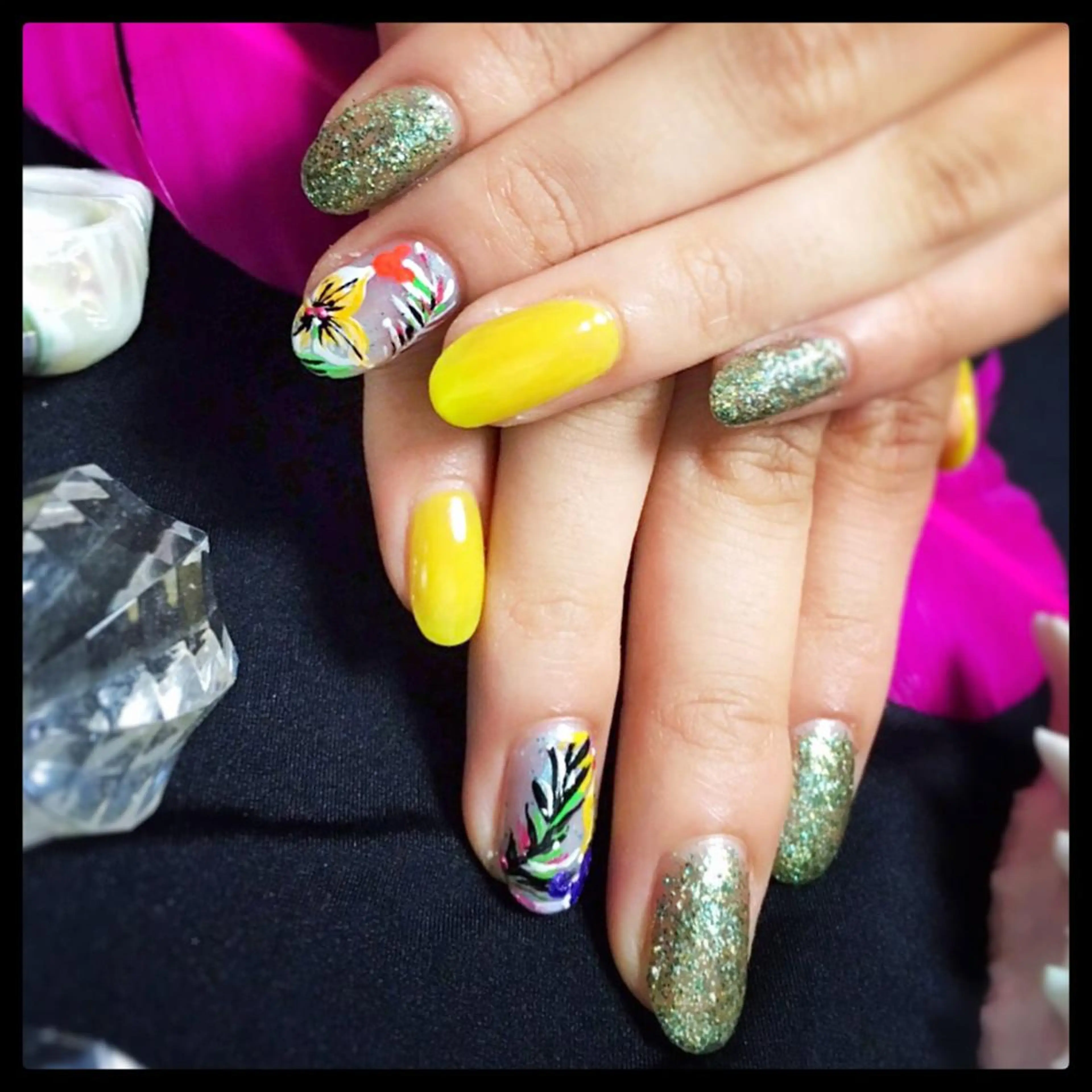 ネイル アートネイル ARTスクールサロン お・タマゴのネイルデザイン