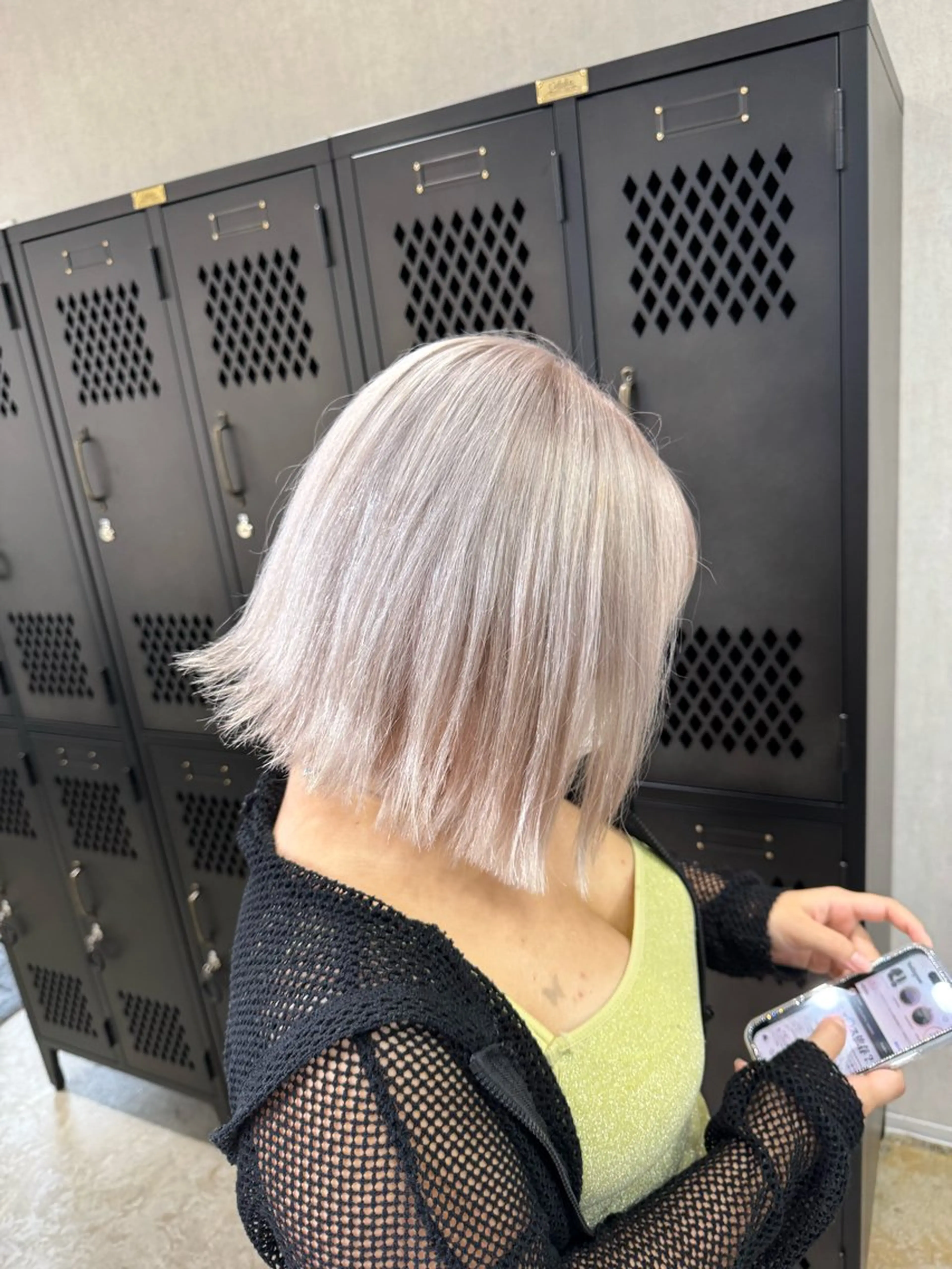 カラー 🪽ハイトーン🏹 ブリーチ🫧海志🍿のヘアスタイル