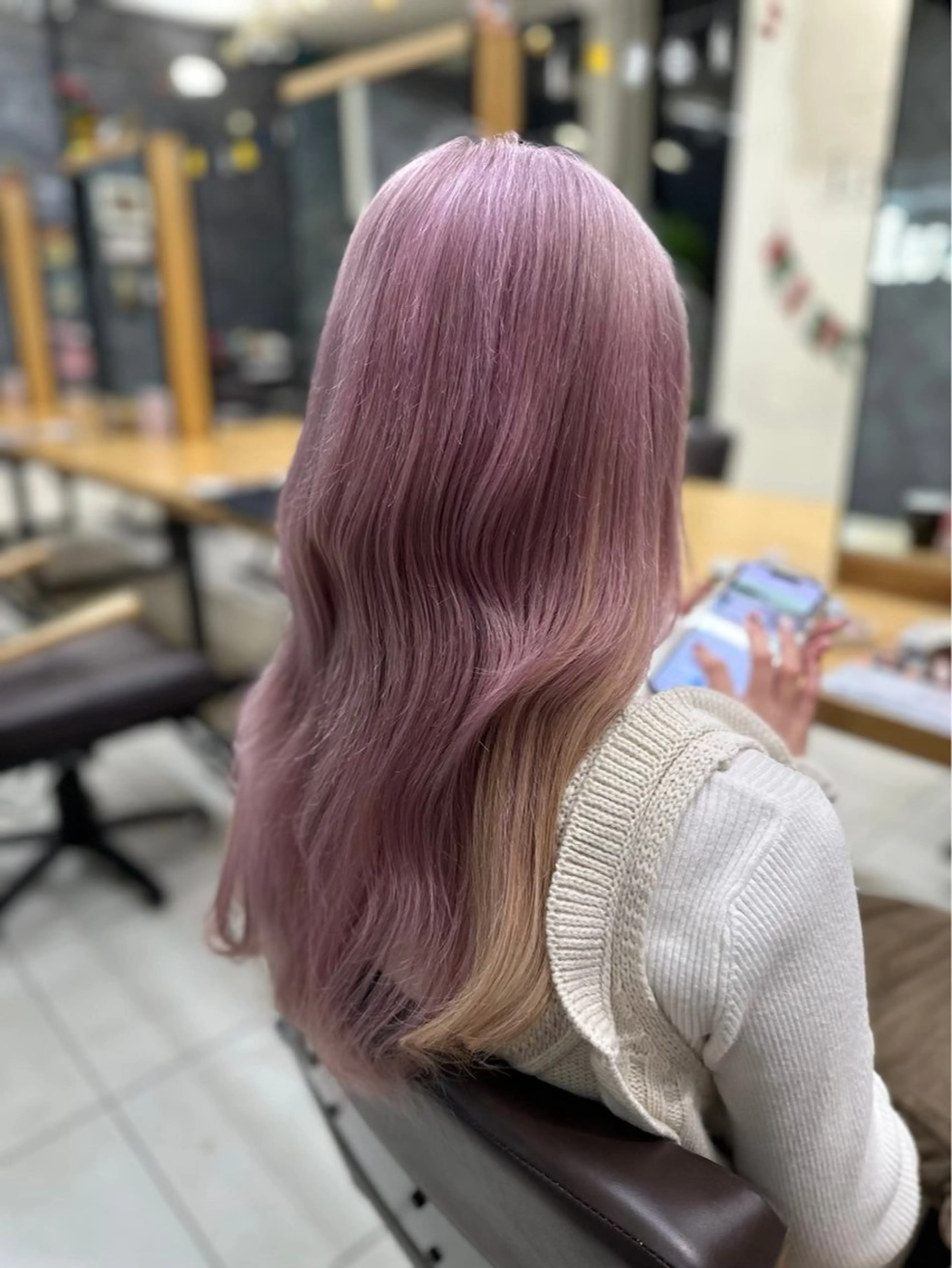 ロング シールエクステ ピンクブラウン エクステ エクステ ⭐️さき⭐️ カラー/エクステのヘアスタイル