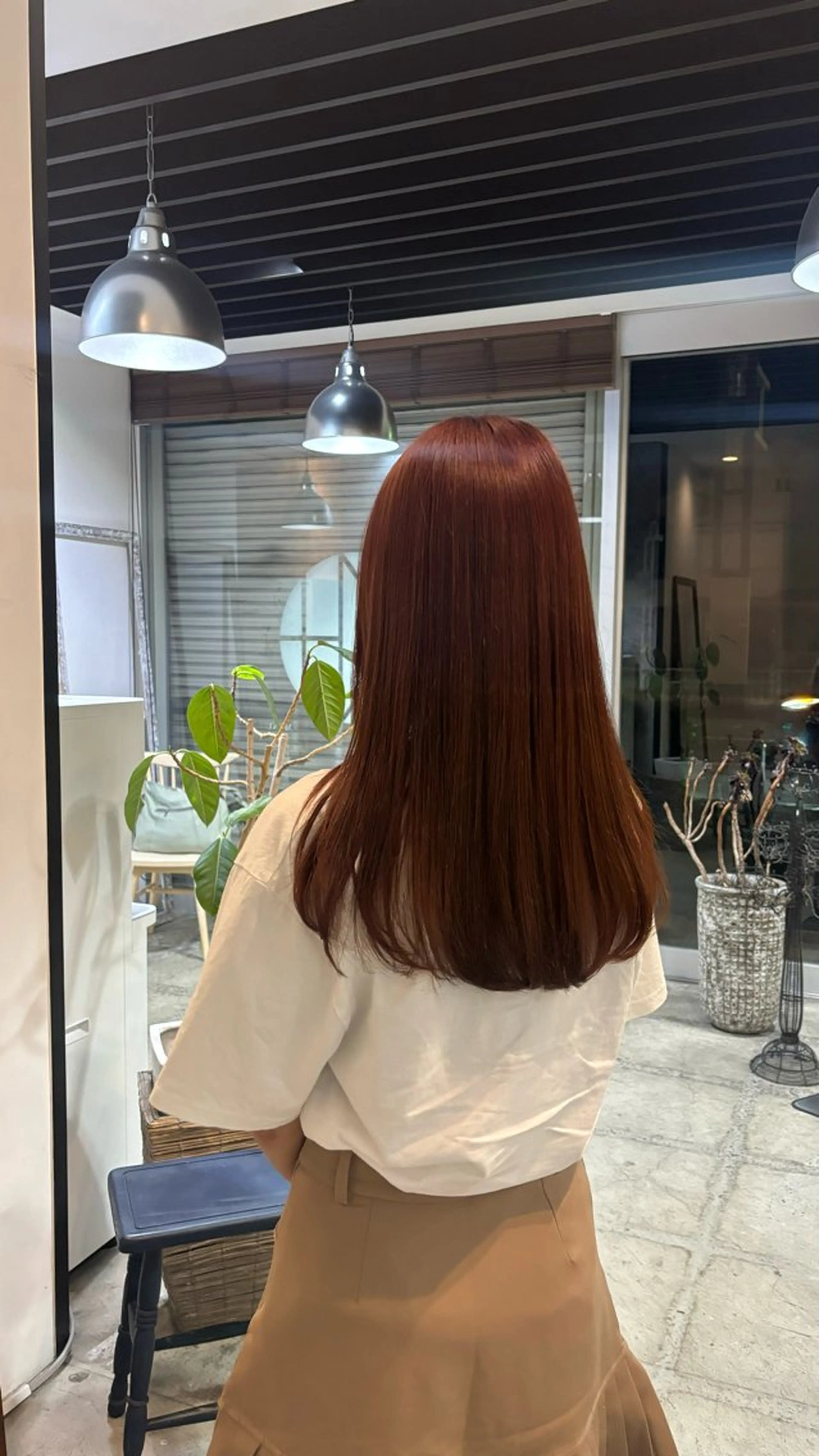 セミロング ひいろ パーマ/ダブルカラーのヘアスタイル