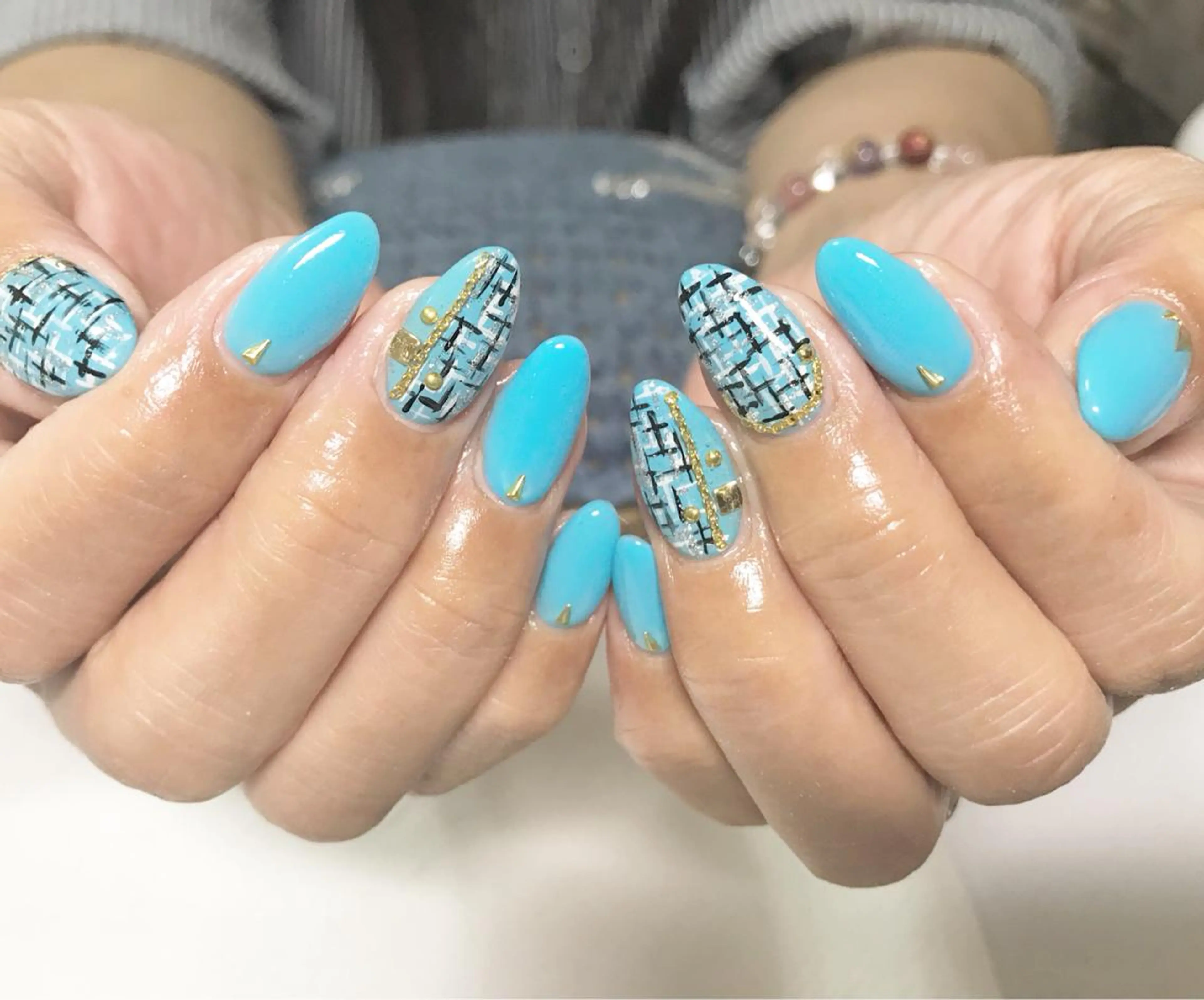 ネイル ブルー フットネイル シンプルネイル 春ネイル ホワイト nail fufla ♡yamane♡のネイルデザイン