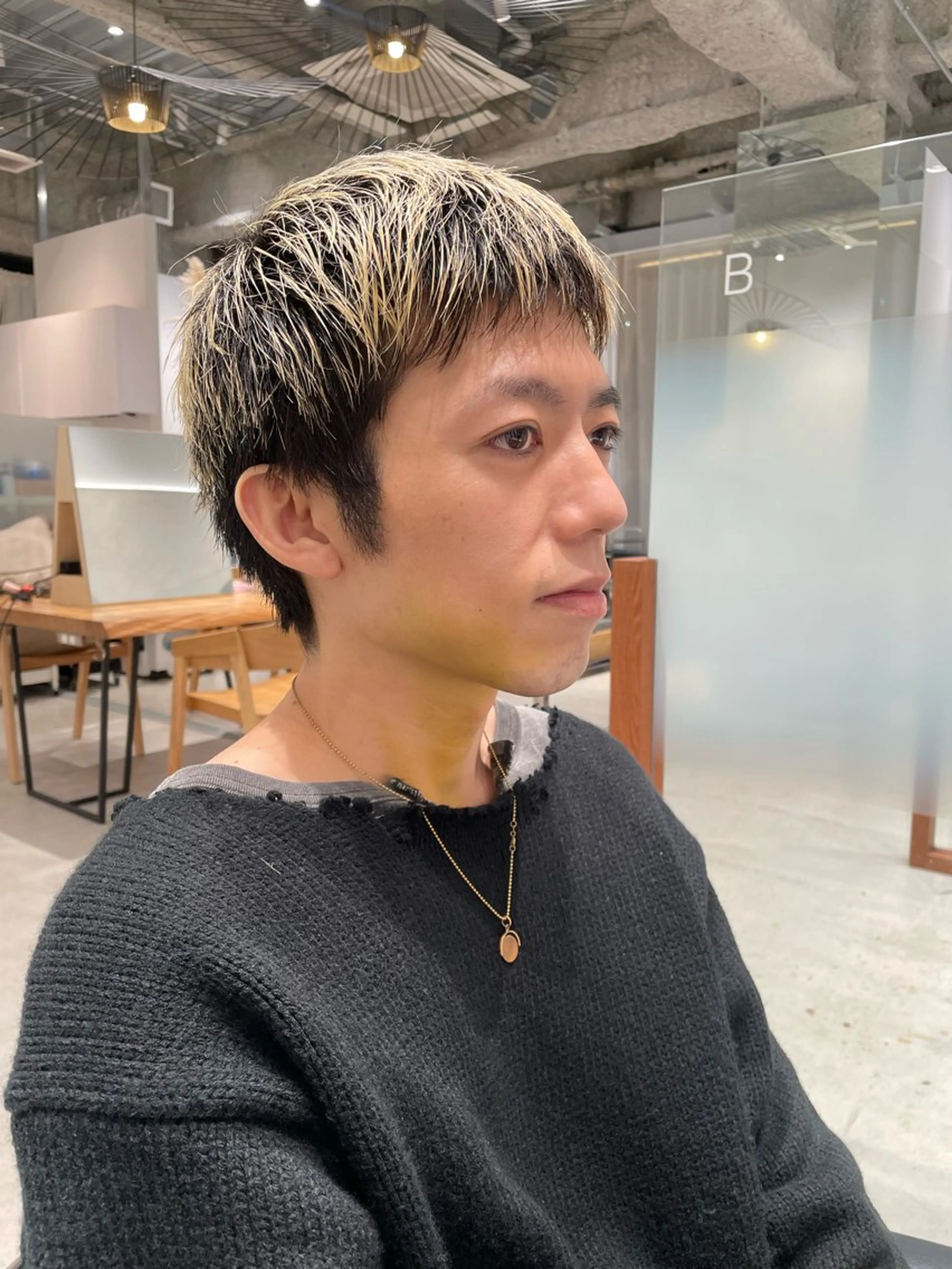 カラー メンズ カット 立川/メンズヘア/ 眉スタイリングの眉毛・アイブロウイメージ