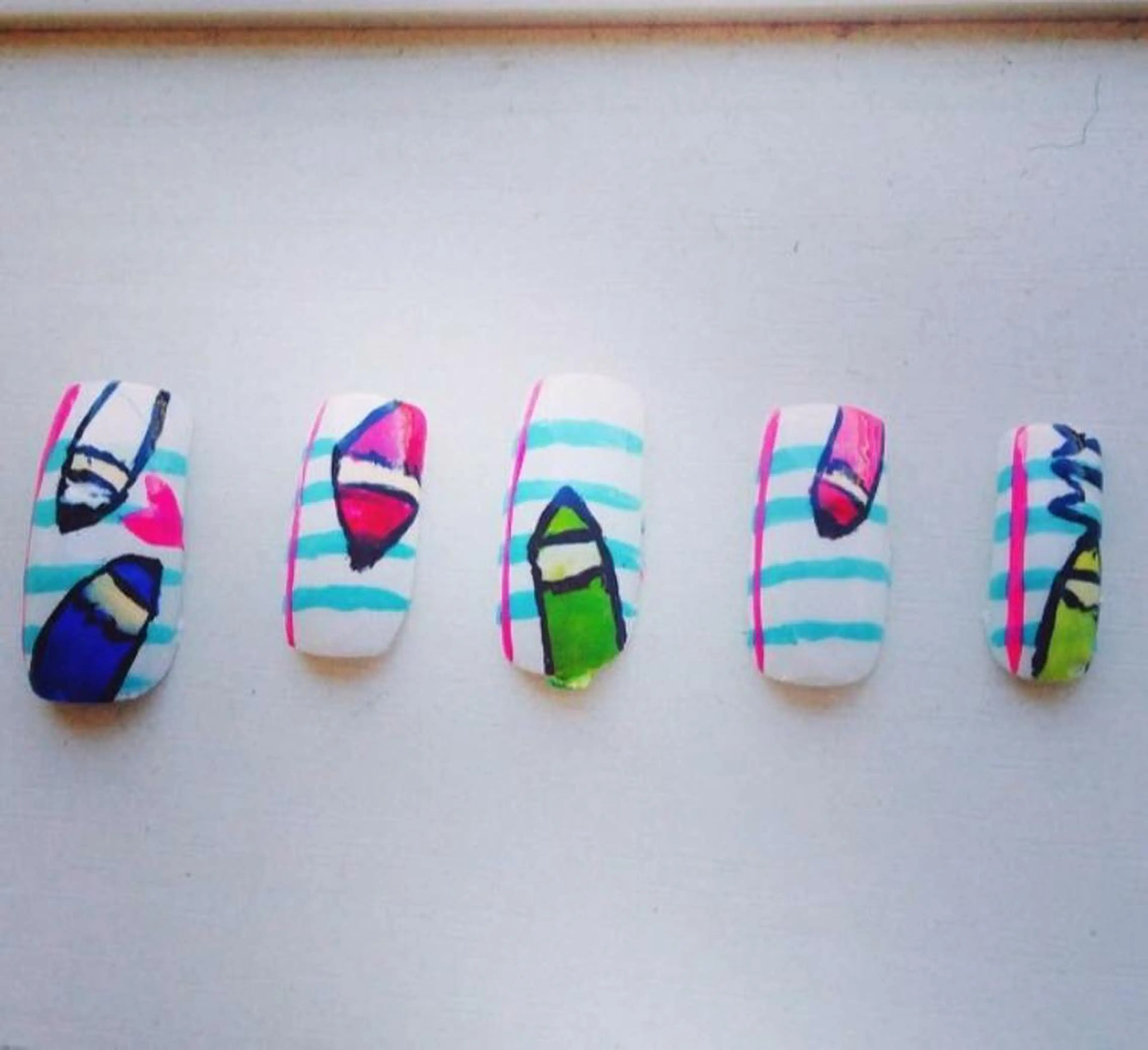 ネイル ジェルネイル 宮本 百合子のネイルデザイン