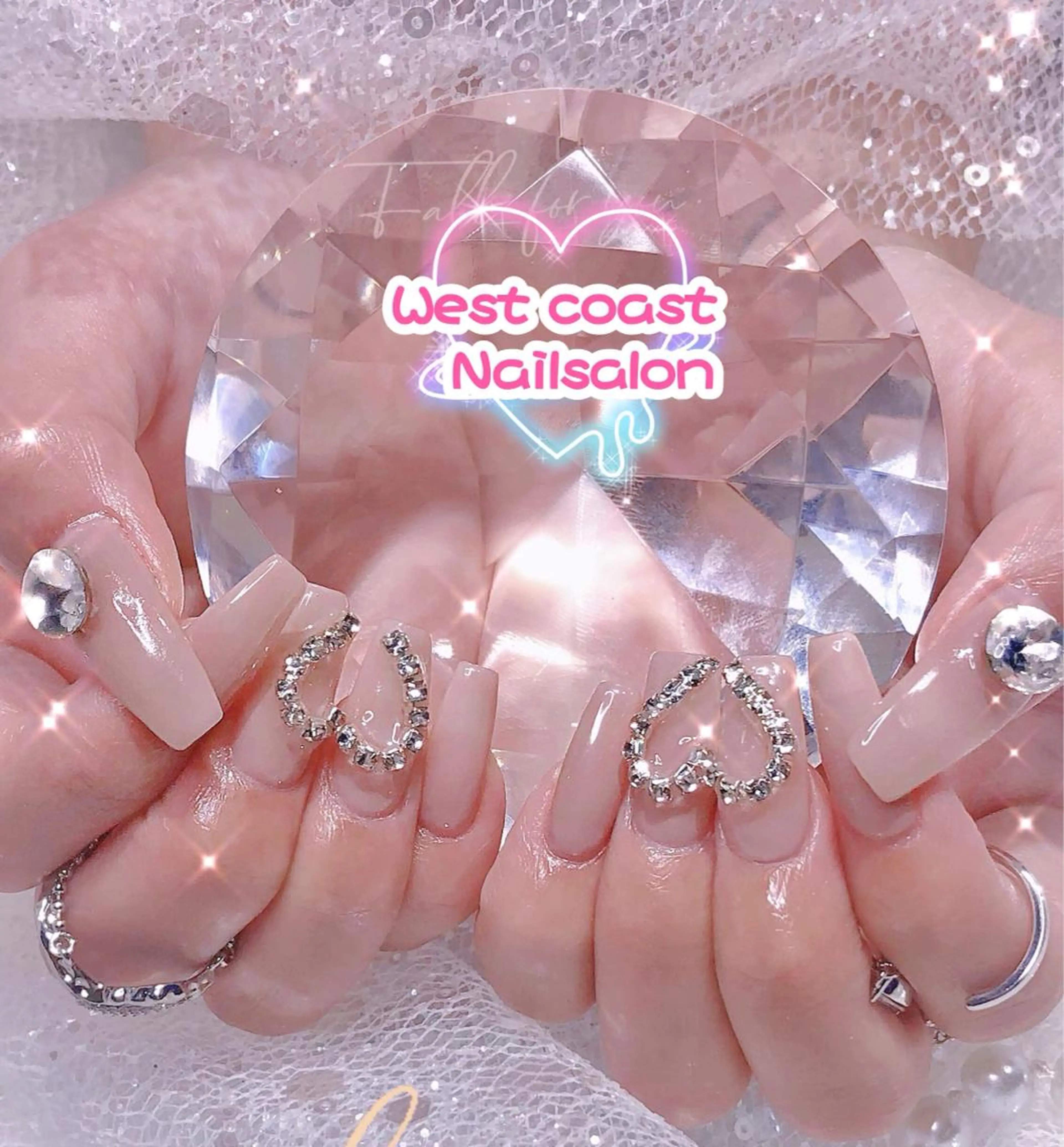 ネイル ハート 韓国ネイル 夏ネイル ワンホンネイル ハンドネイル リボン、ガーリー パーツ放題専門店のネイルデザイン