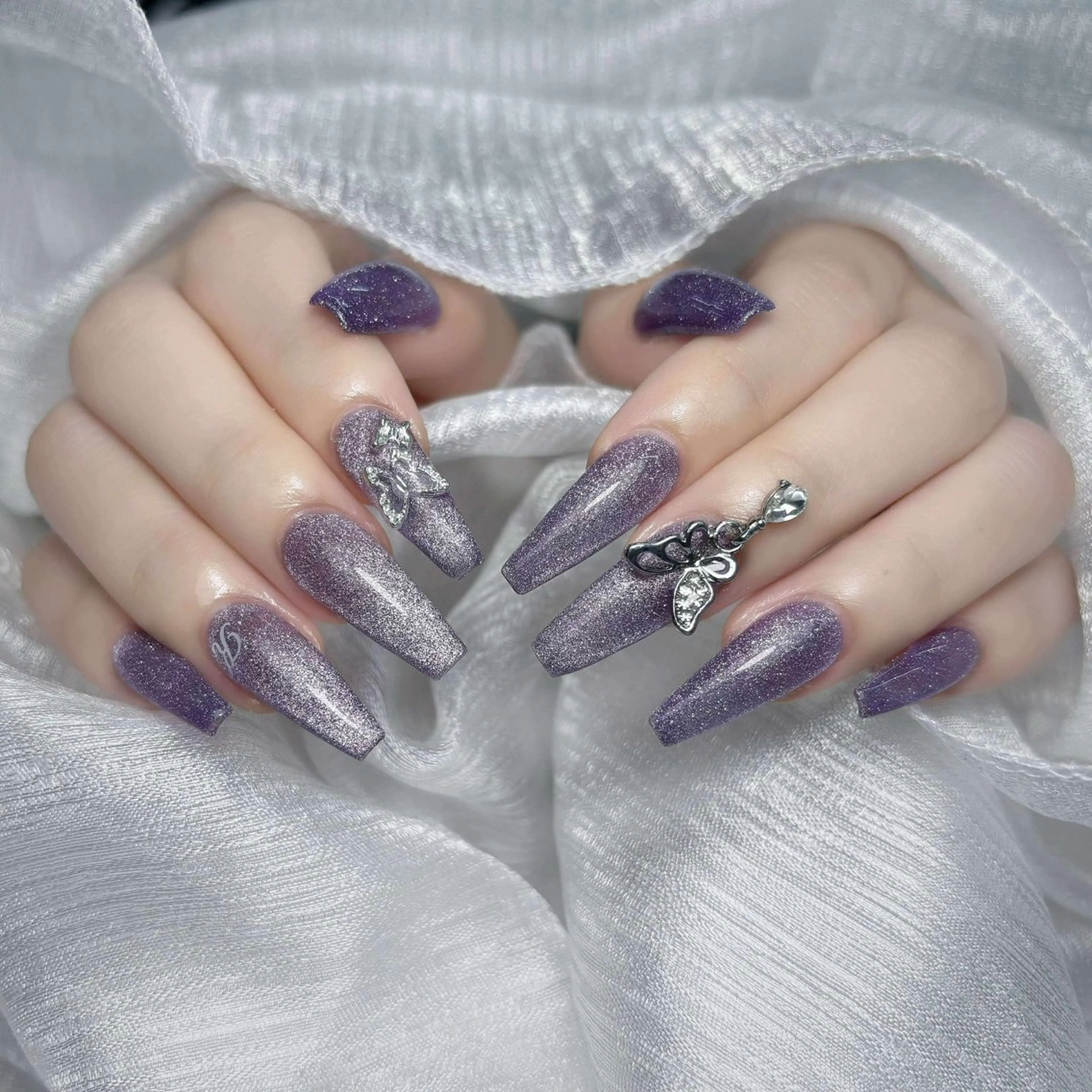 ネイル アートネイル ジェルネイル キラキラネイル 持ち込み ワンホンネイル ハンドネイル ハンドケア Panda chan Novaのネイルデザイン