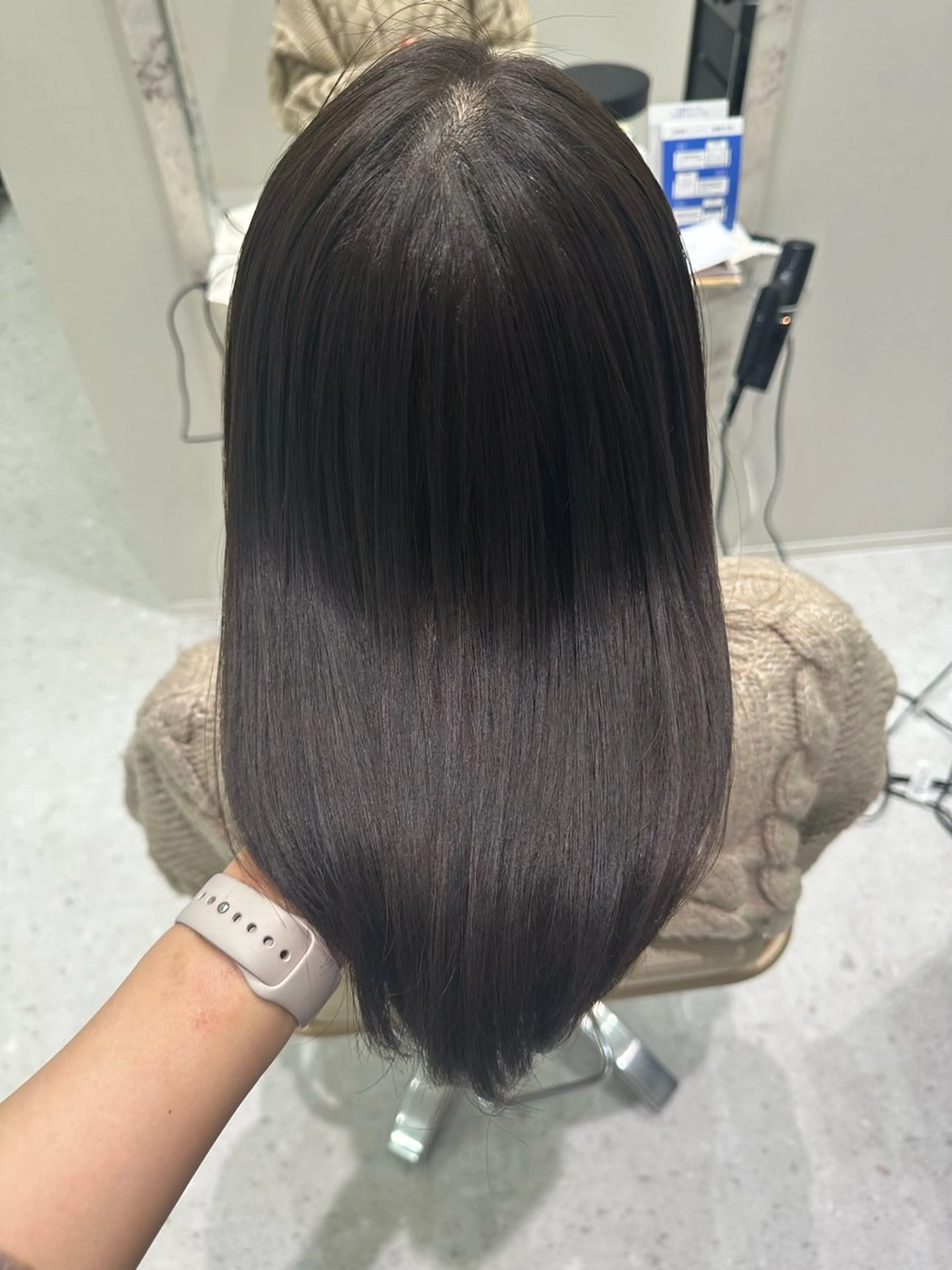 セミロング パーマ カット ヘアカラー 縮毛矯正 トリートメント 韓国レイヤー✨ yasuko銀座のヘアスタイル