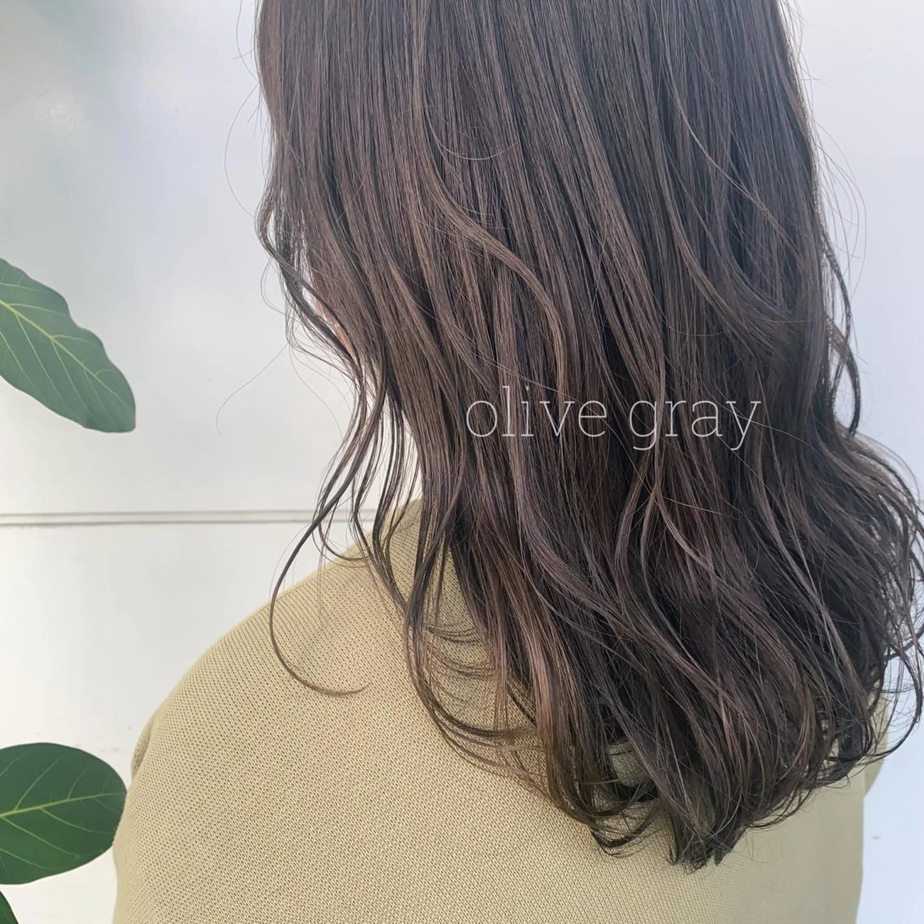 セミロング カラー RINA🧤 デザインとボブのヘアスタイル