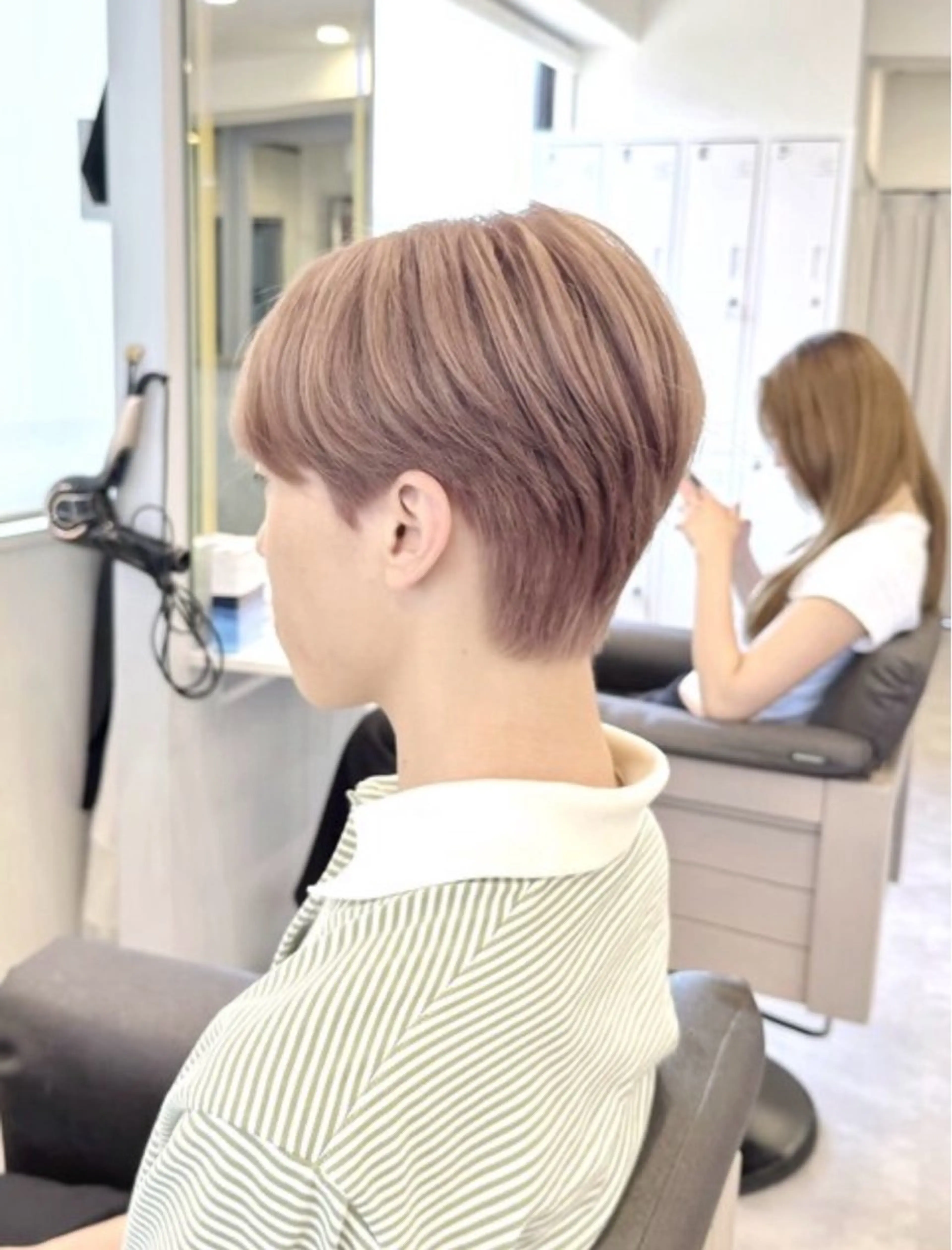 ショート ヘアカラー 得能 海翔のヘアスタイル