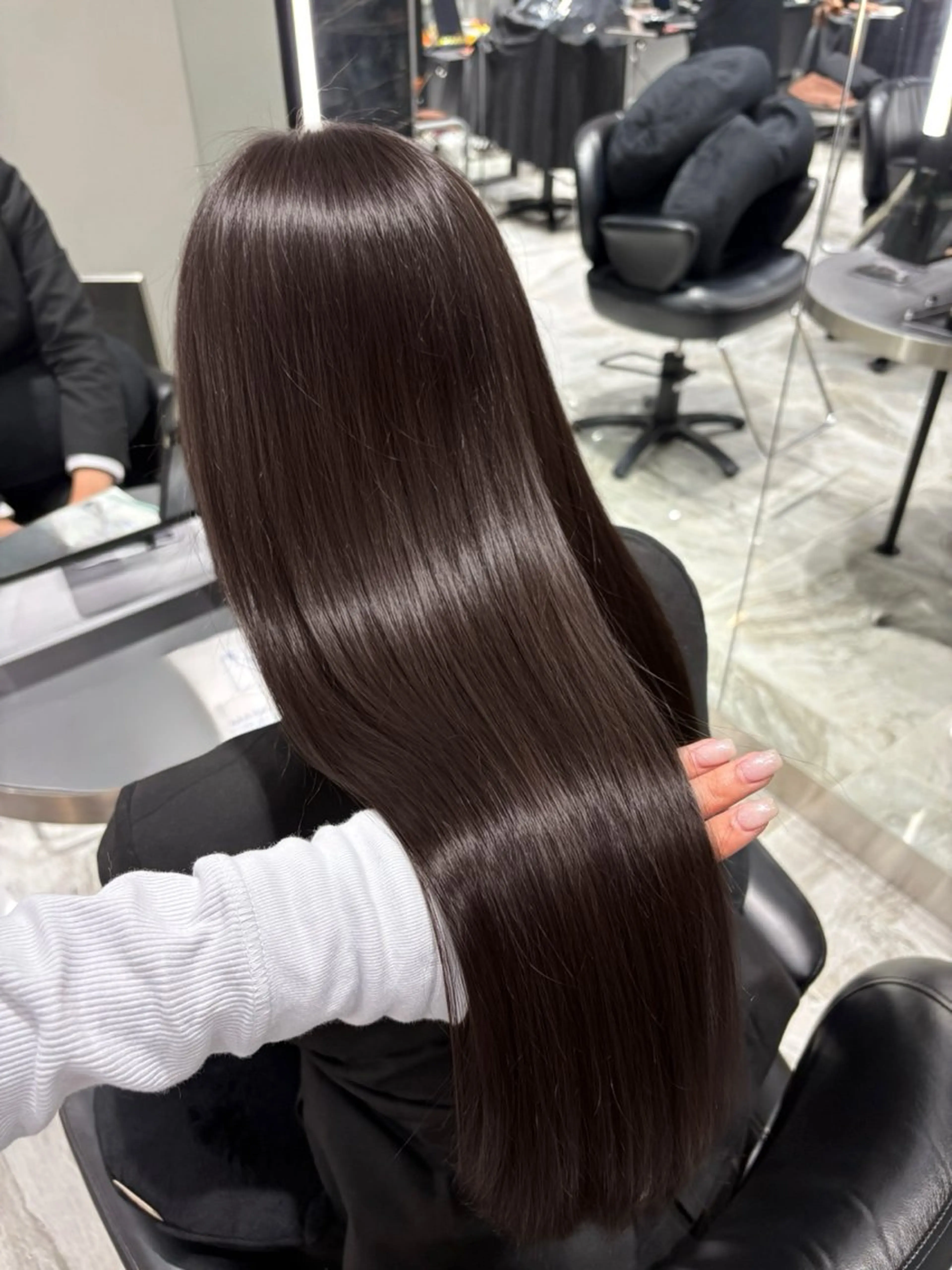 ❄️土日祝限定❄️カット+ケアカラー+ULTOWAトリートメント＋マイクロバブルの写真