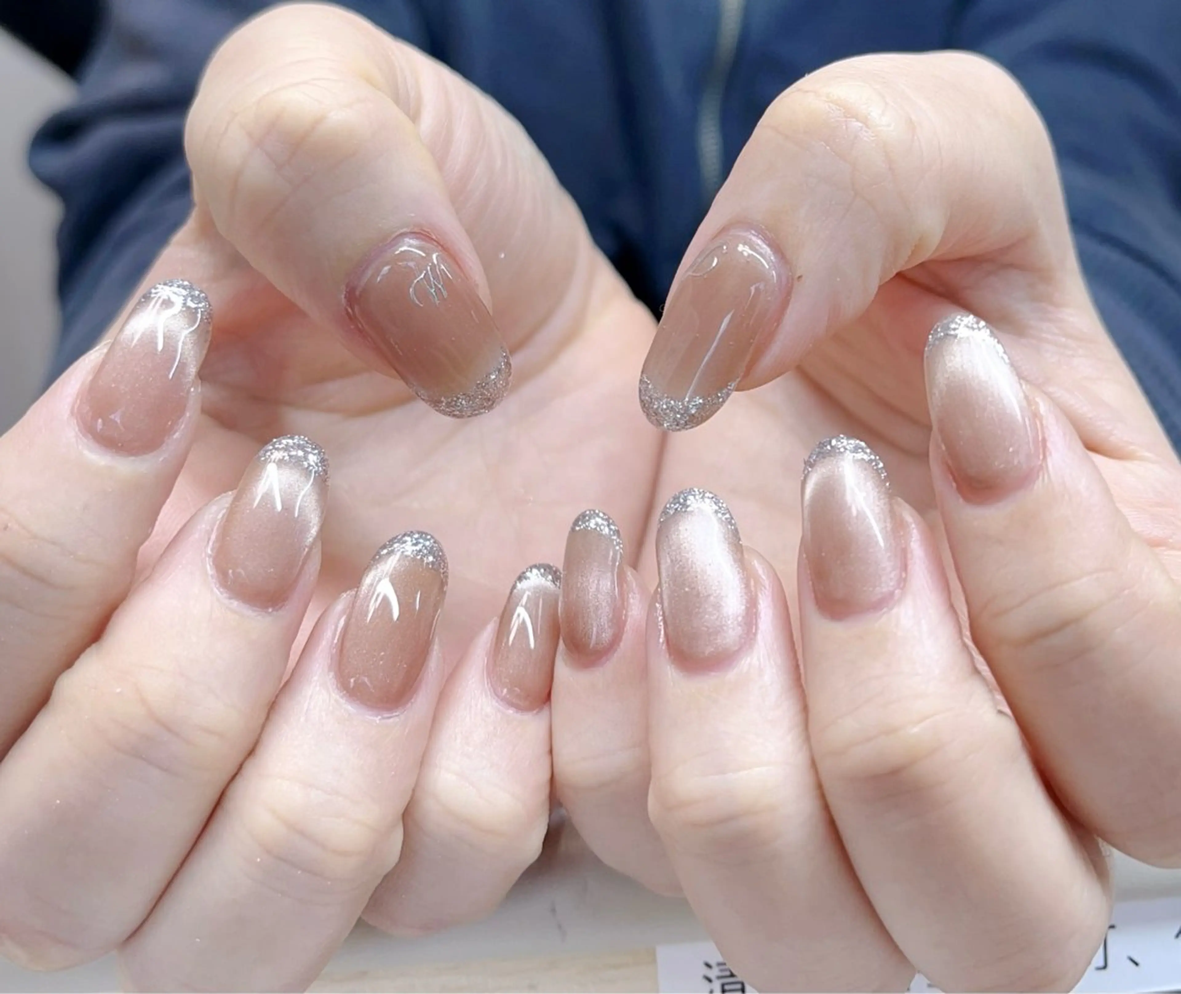 ネイル オーロラネイル フラッシュネイル フレンチネイル ガラスフレンチ グラデーション ハンドネイル Rika Nail ellaのネイルデザイン
