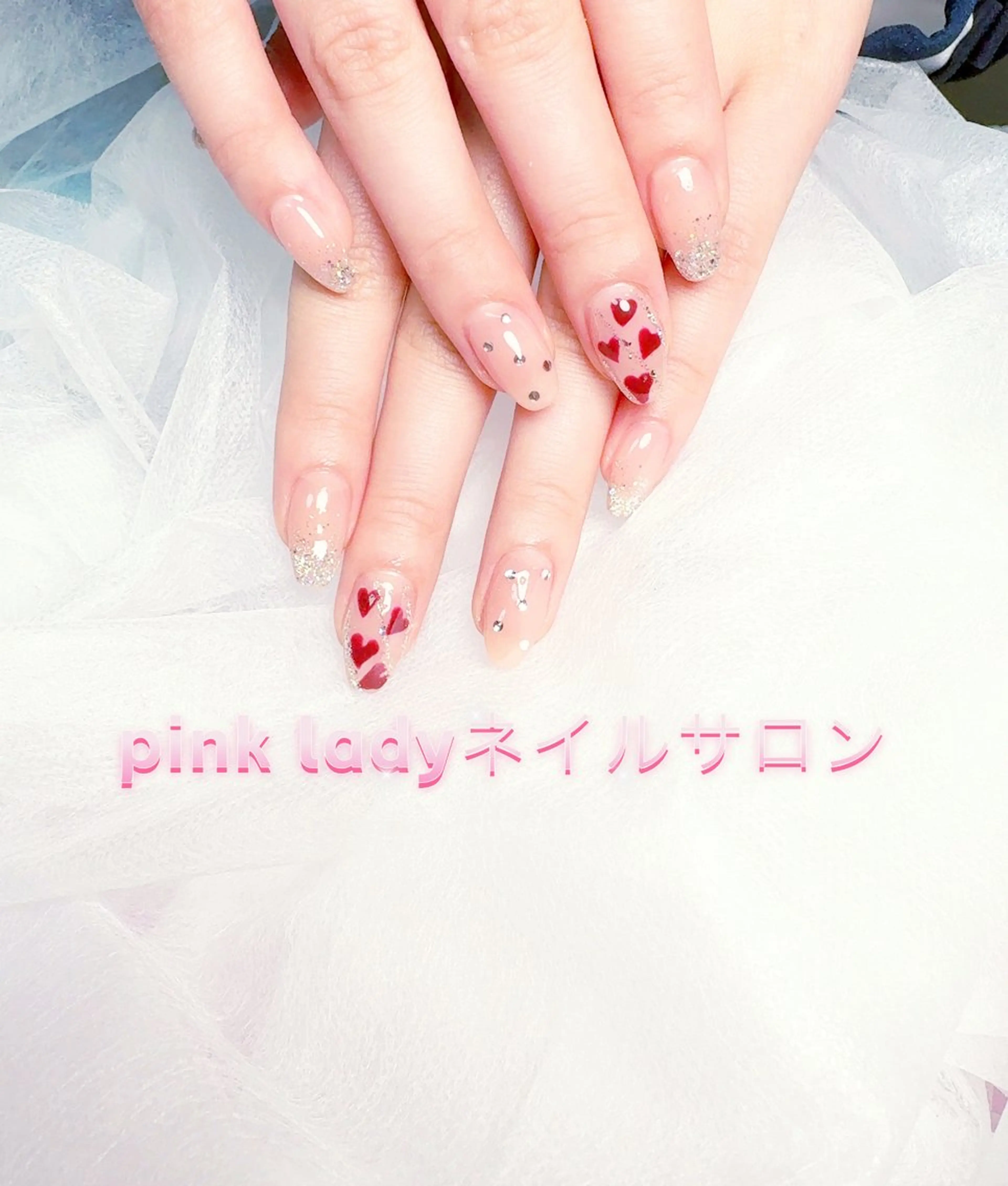 ネイル pink ladyサロン所属・べ にのネイルデザイン