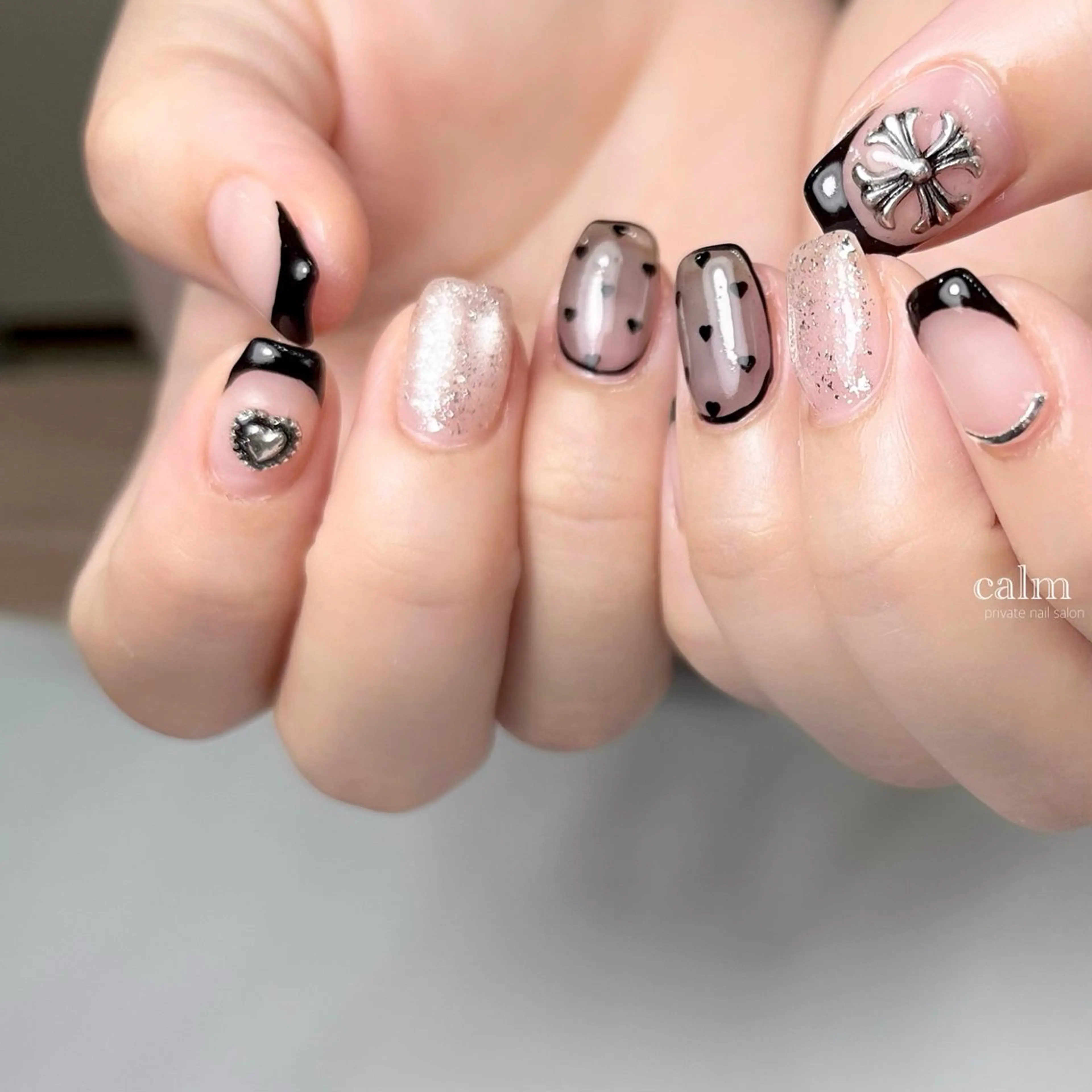 ネイル ハンドネイル calm 〔ｶｰﾑ〕のネイルデザイン