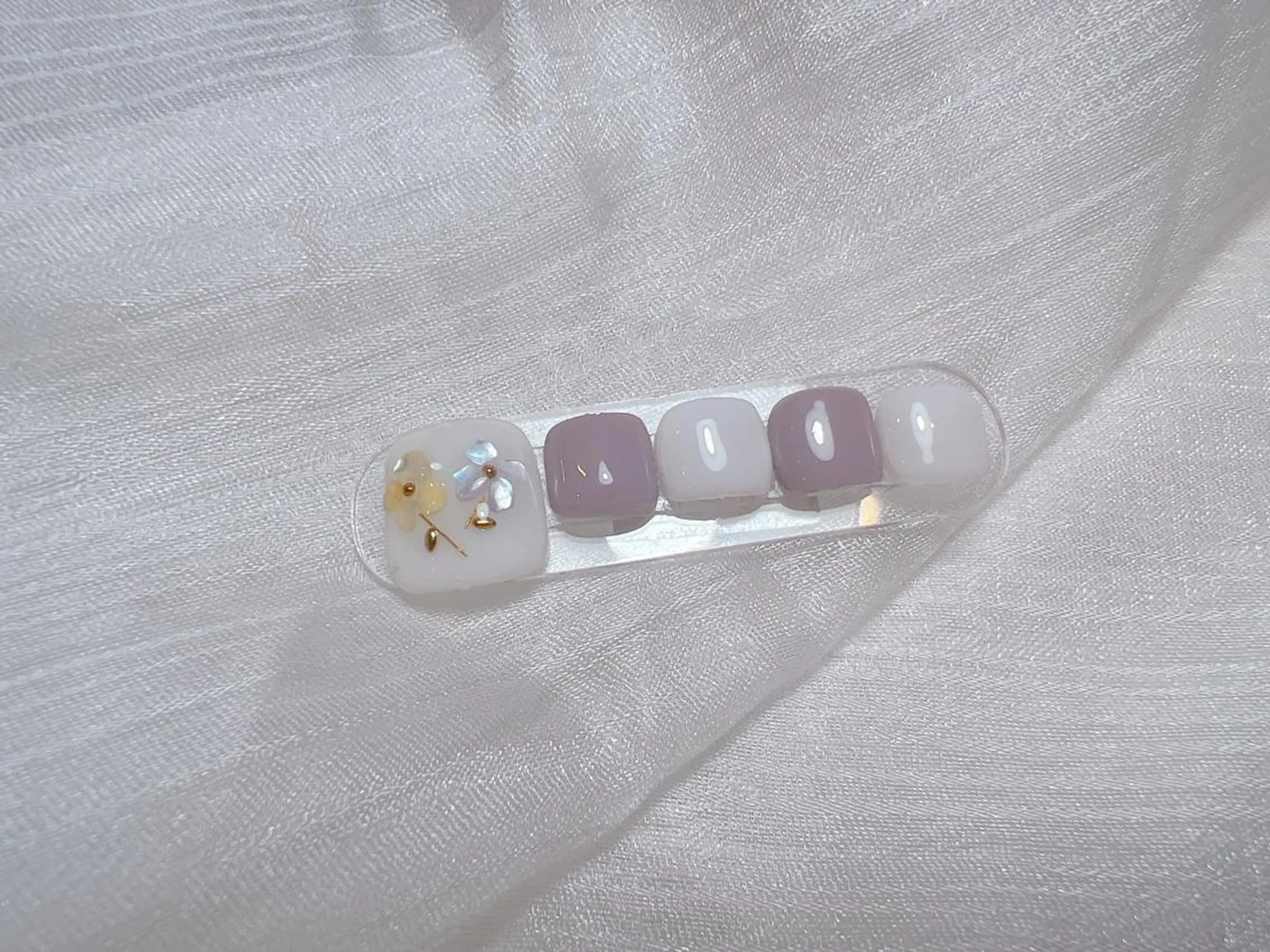 ネイル フットネイル ★未希★ ミキネイルサロン池袋のネイルデザイン