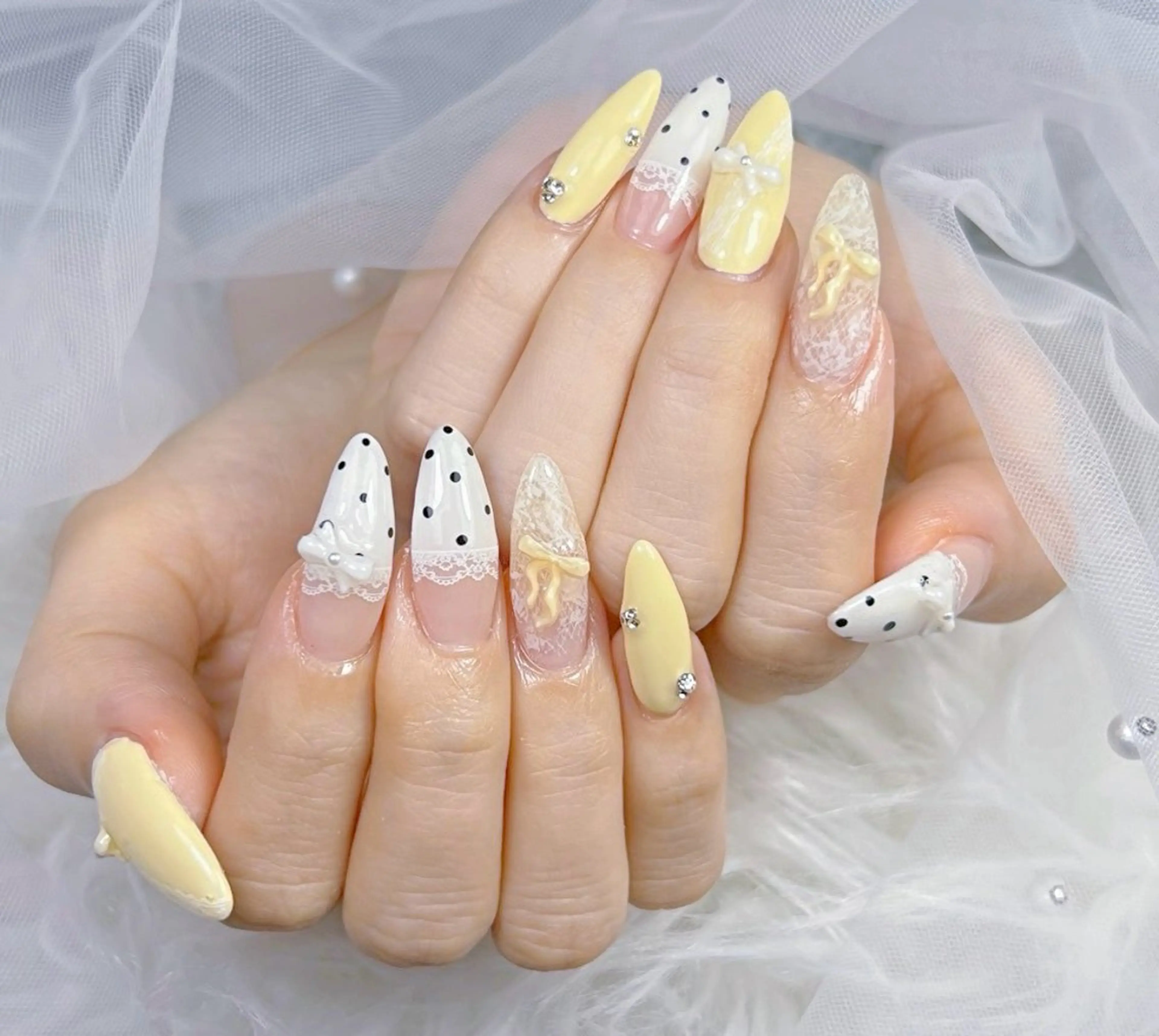 ネイル アートネイル オーロラネイル チークネイル 長さ出し フットネイル Miya _nailのネイルデザイン
