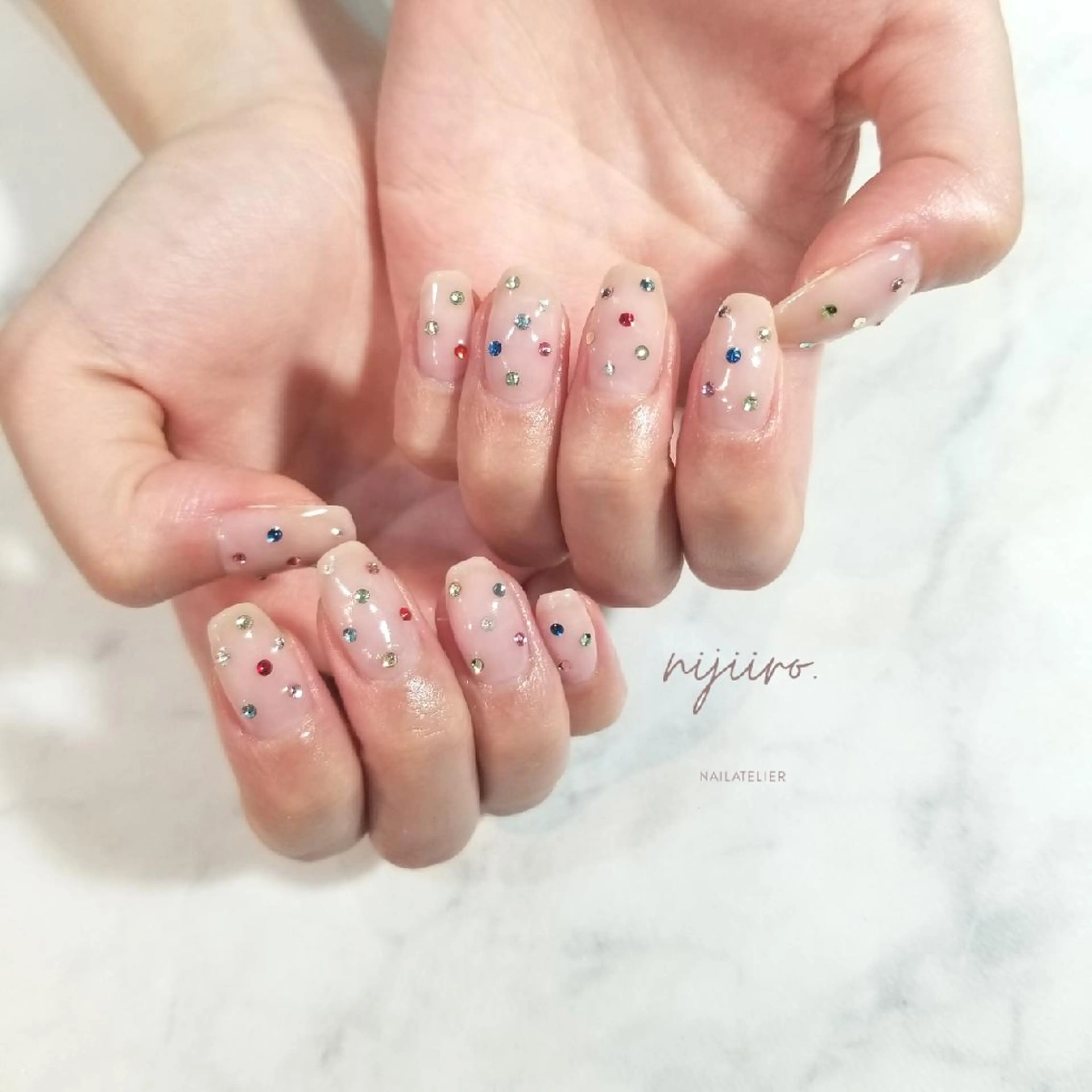 ネイル ストーンネイル ハンドネイル nijiiro🌈 サトウのネイルデザイン
