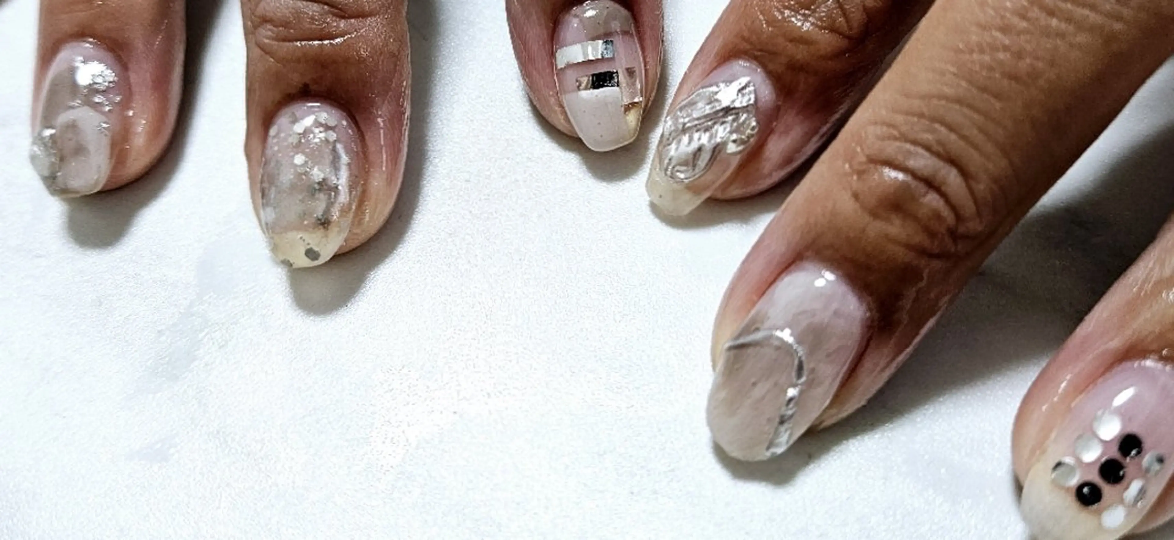 おまかせニュアンスネイル¥5500の写真