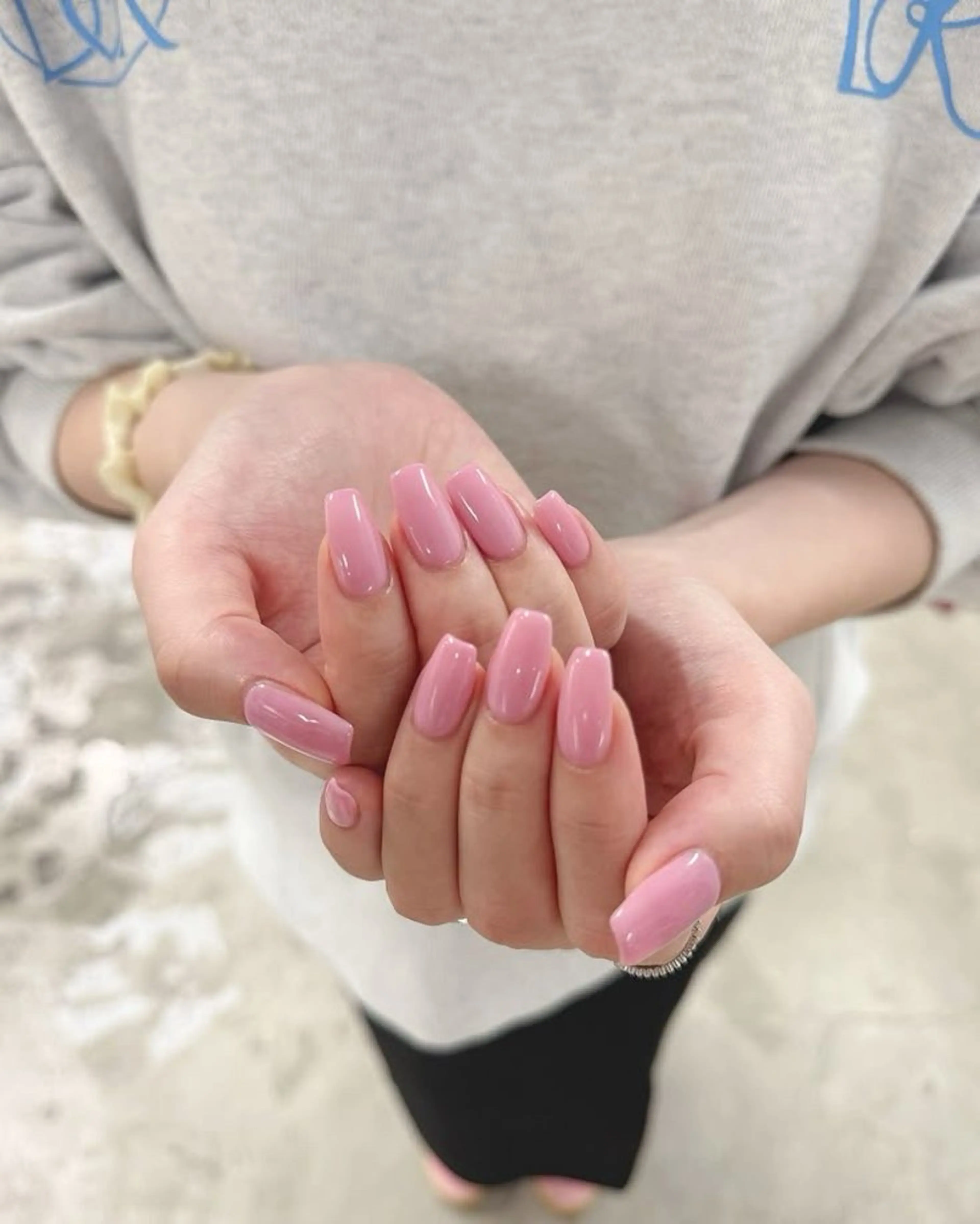 ネイル ハンドネイル airi🌺カラー /特殊ヘア⛓️🖤のヘアスタイル