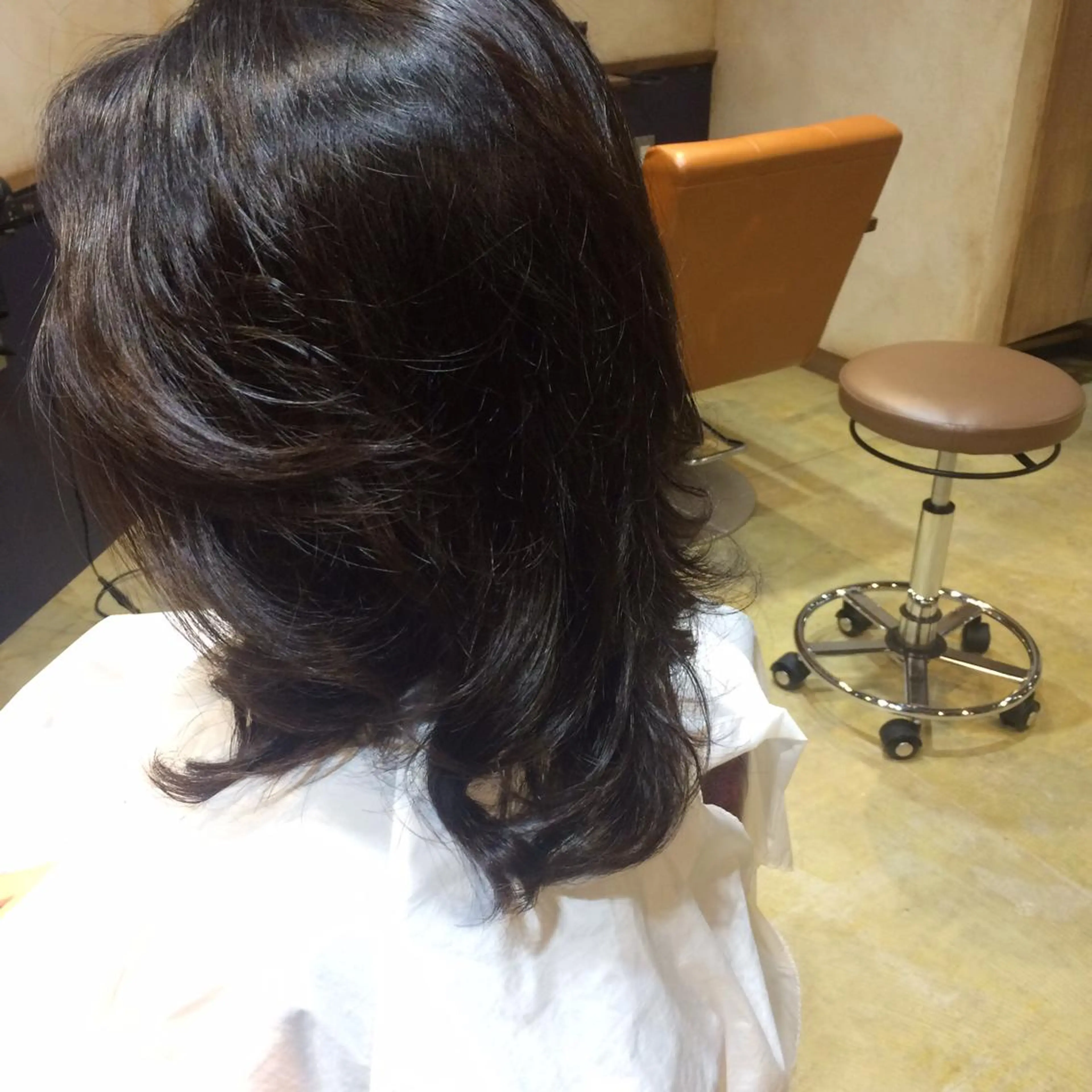 ミディアム パーマ HAIR  DESIGN ATELER MIU所属・KAWABATA NORIEのヘアスタイル