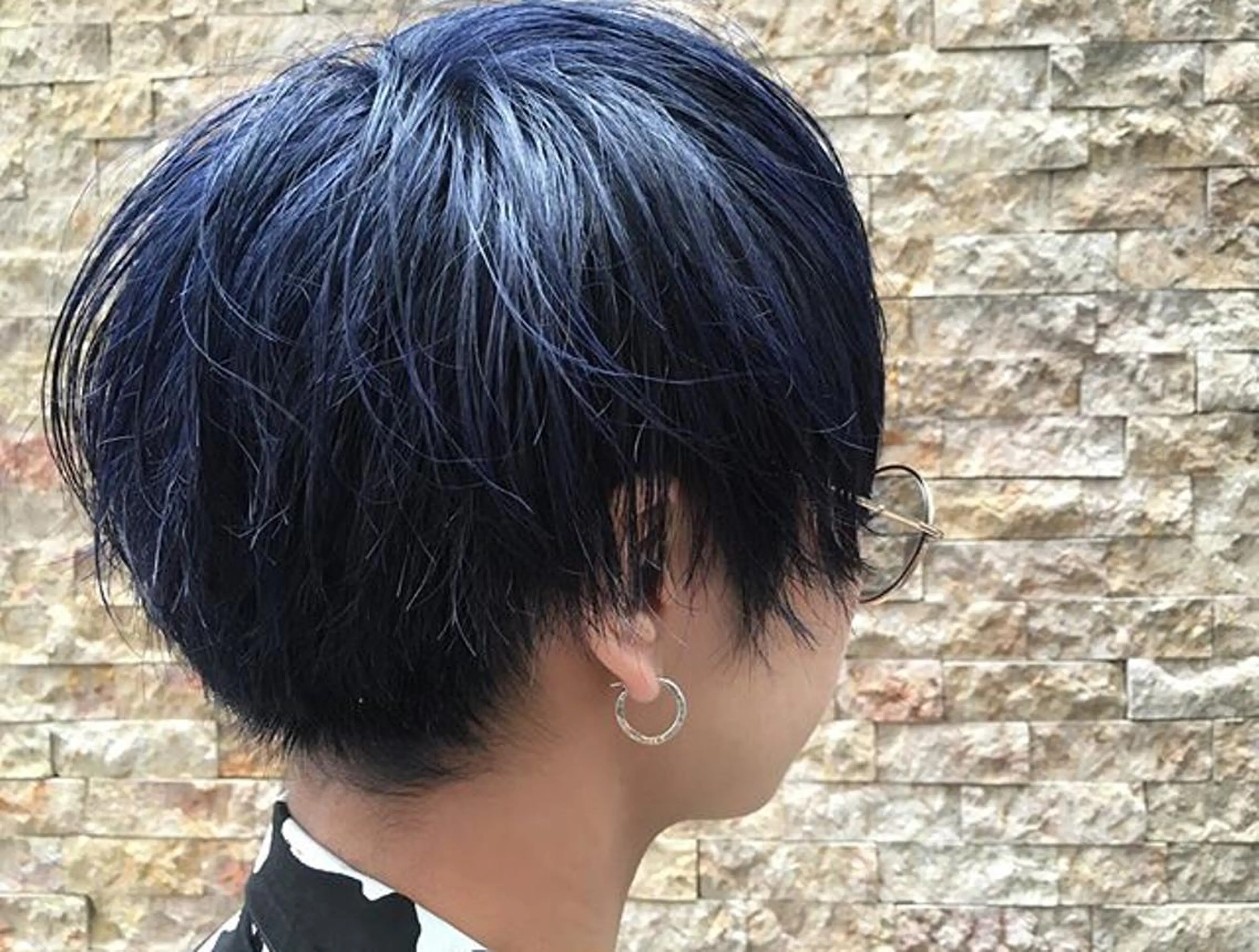 ショート カラー メンズ ブルーカラー レイヤーカットモデル 募集/藤原一真のヘアスタイル