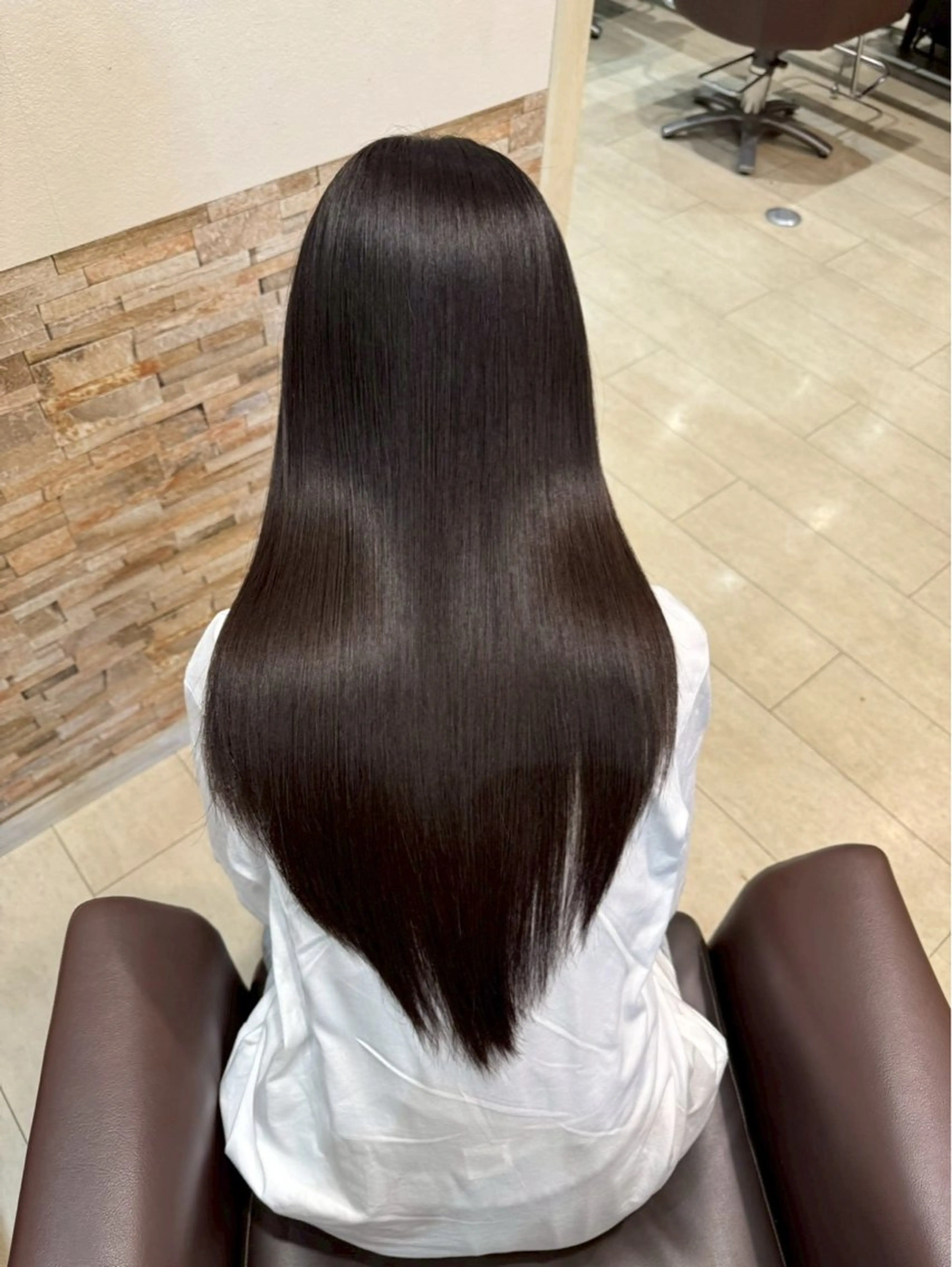ロング 秋野 睦実のヘアスタイル