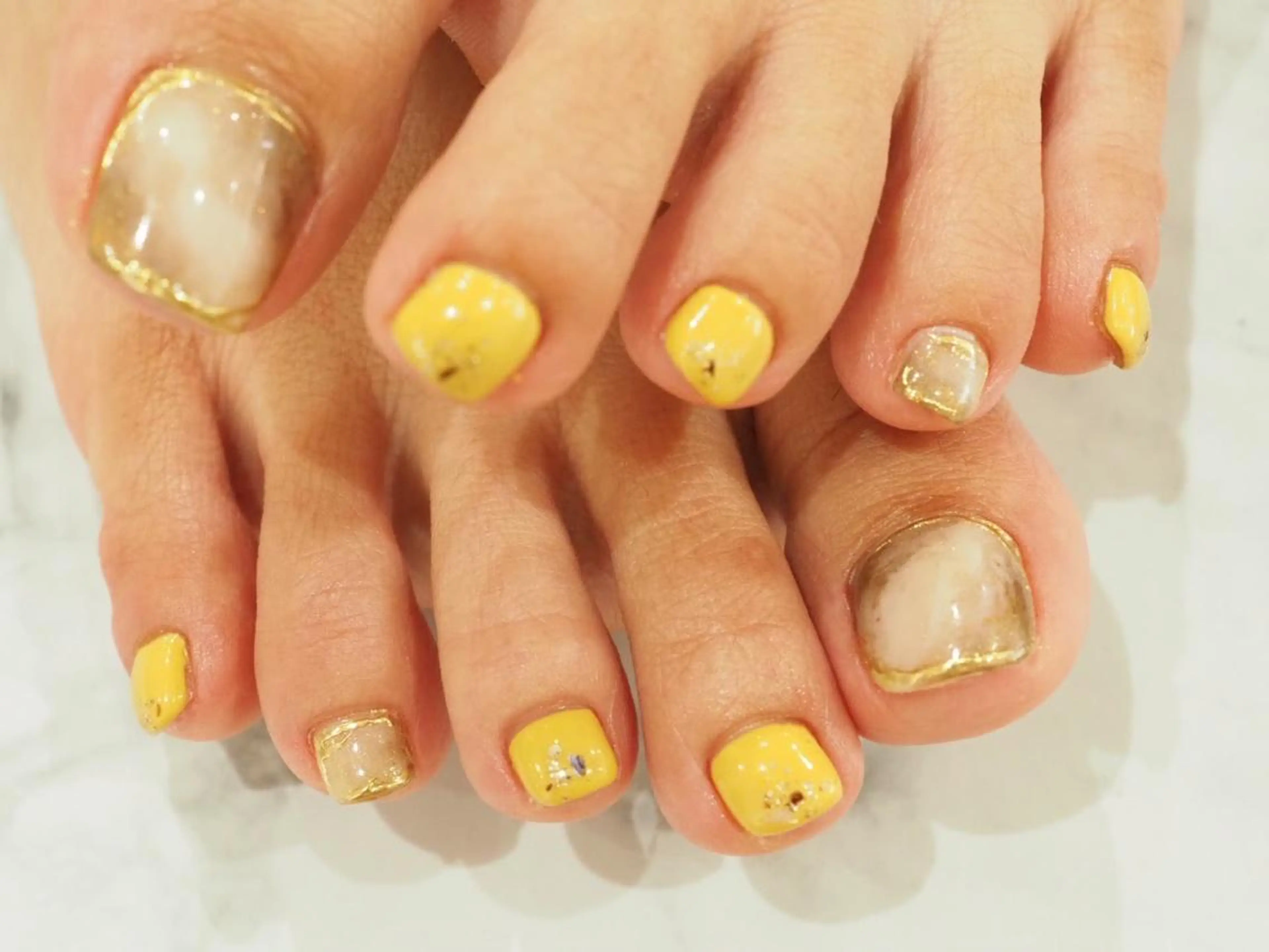 ネイル ハンドネイル komorebi. 小峯 真実のネイルデザイン