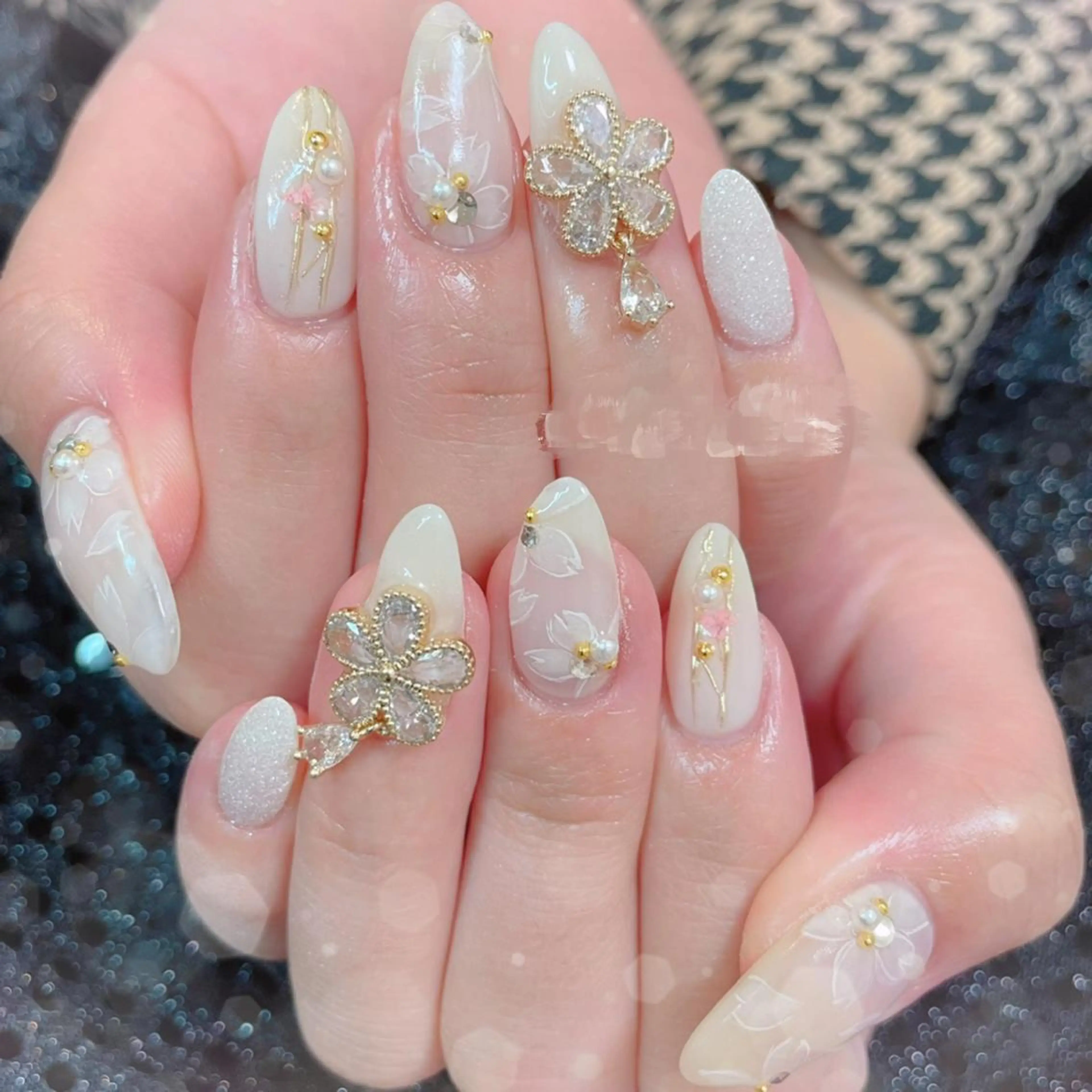 ネイル ハンドネイル ハンドケア MoON...❤︎ MeGuのネイルデザイン