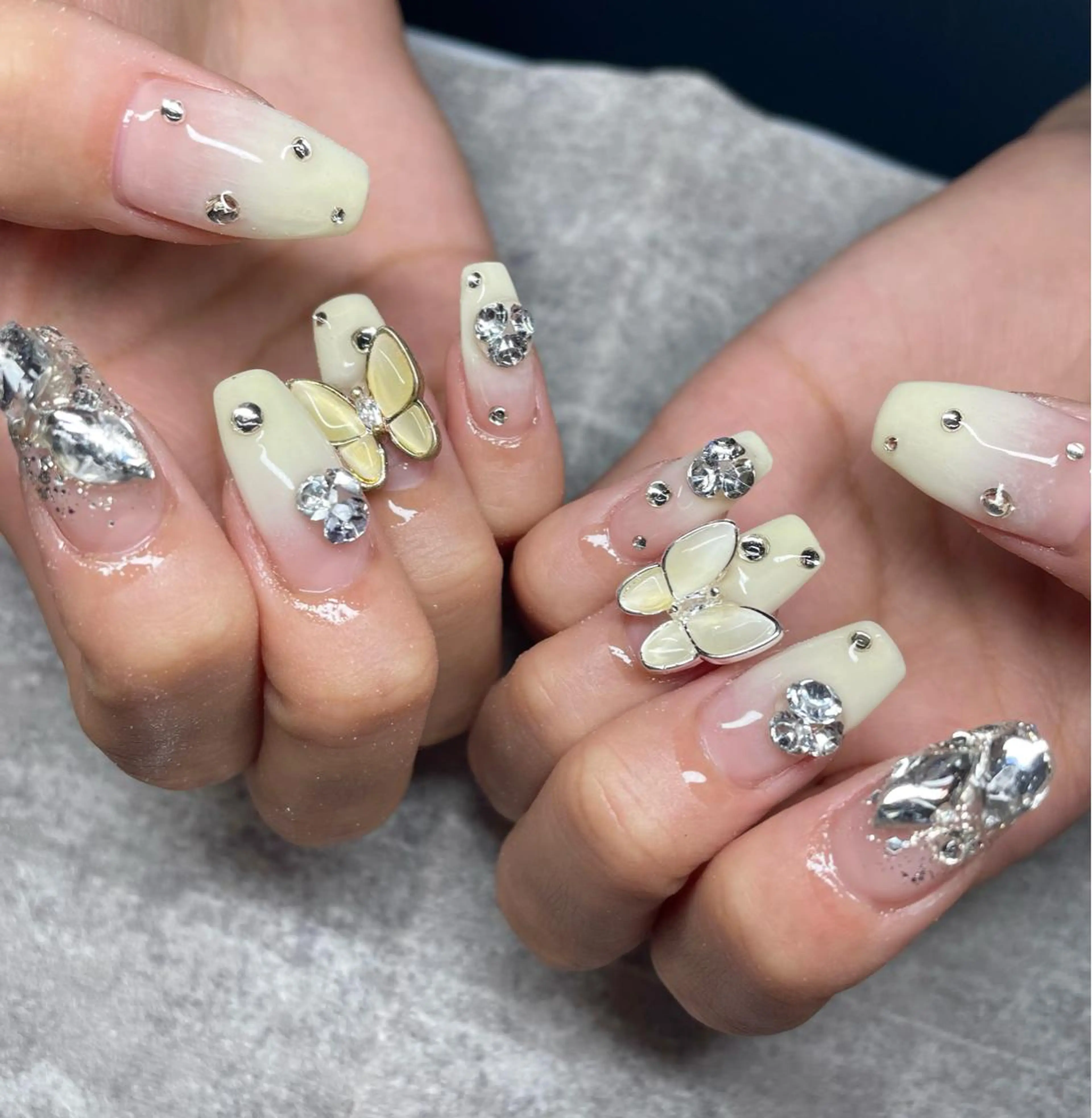 ネイル フットネイル フレンチネイル ジェルネイル 韓国ネイル マグネットネイル ハンドネイル nail salon fee(フィー)のネイルデザイン