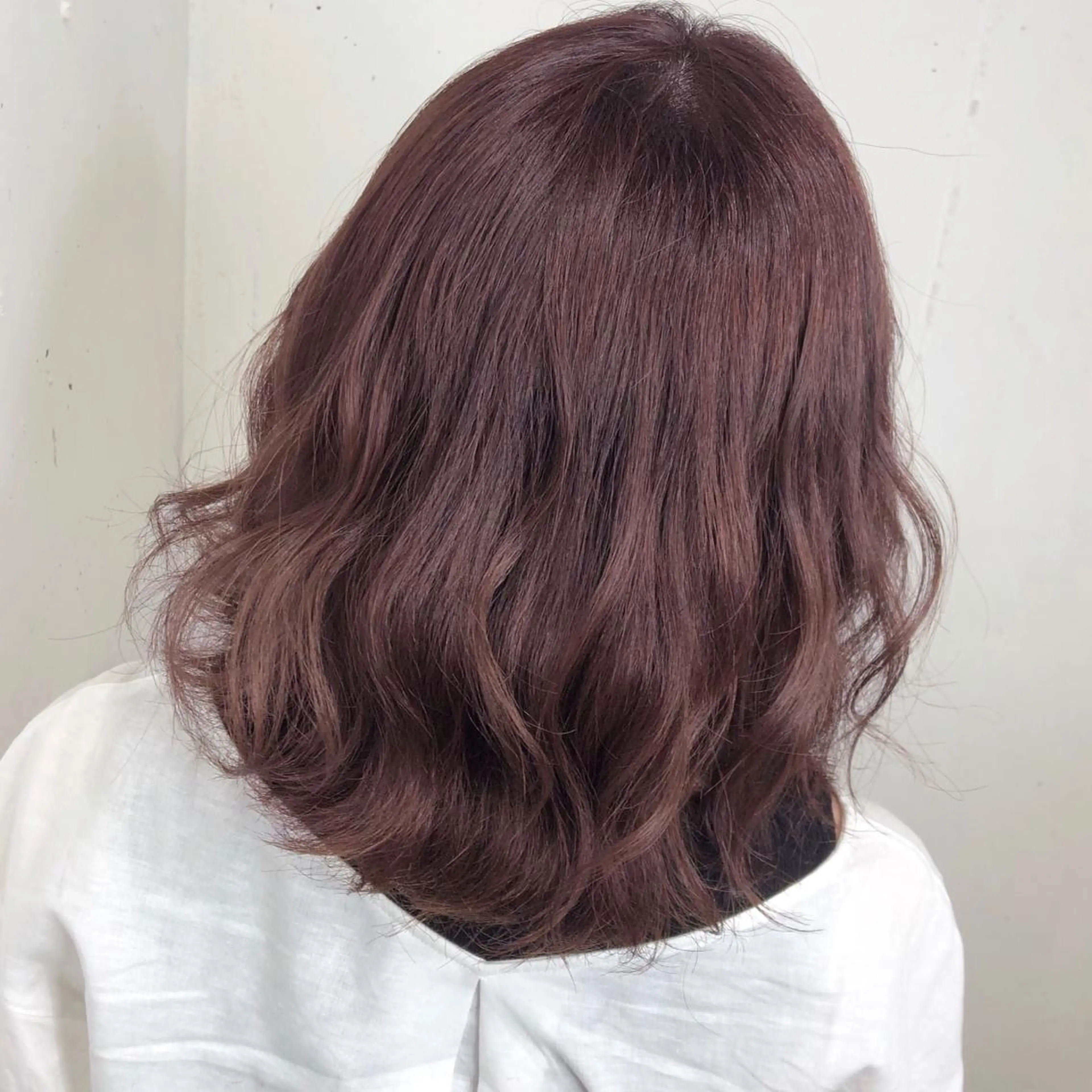 ミディアム カラー ヘアアレンジ 八巻 晴香のヘアスタイル