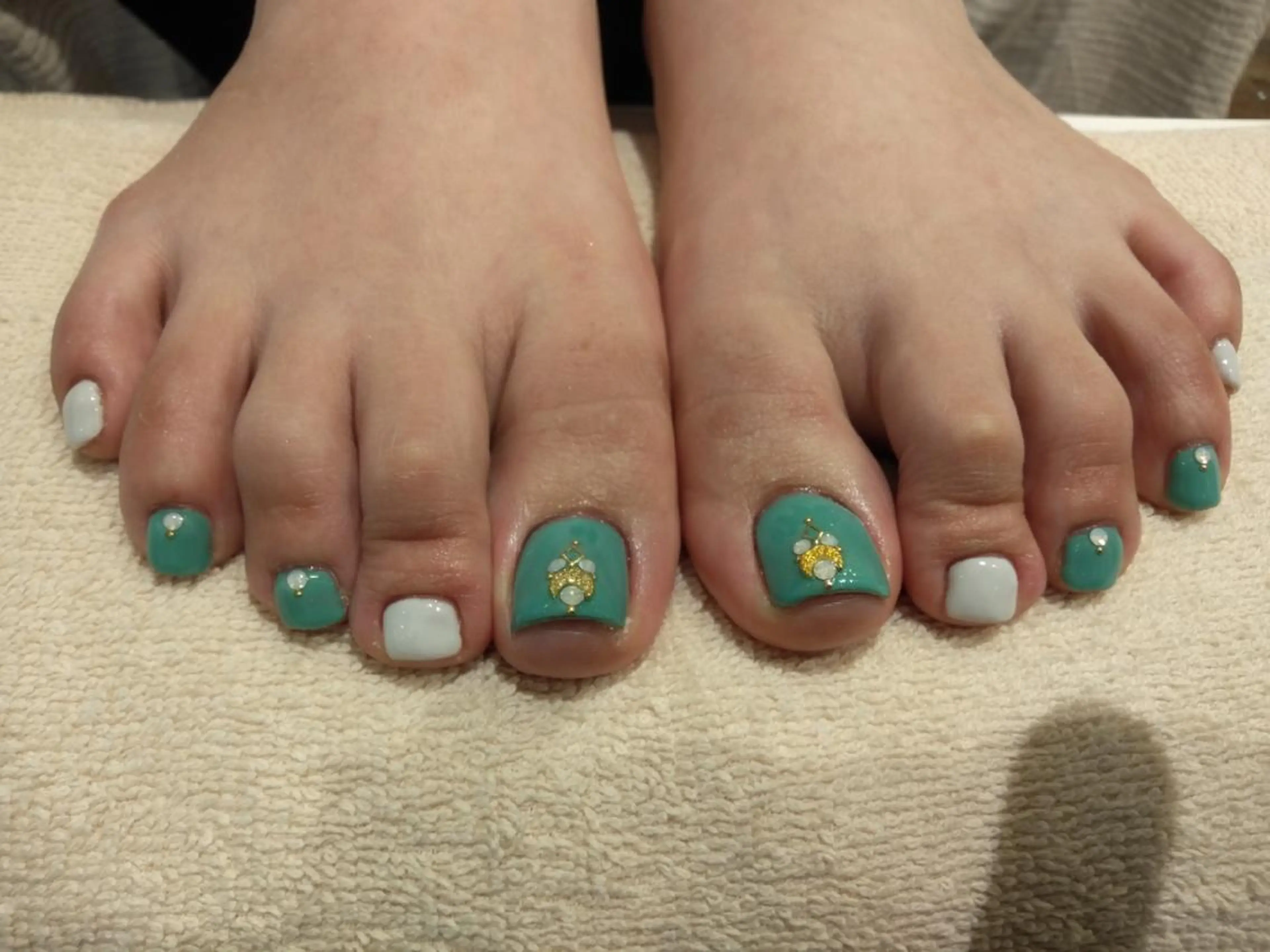 ネイル  More suzukiのネイルデザイン